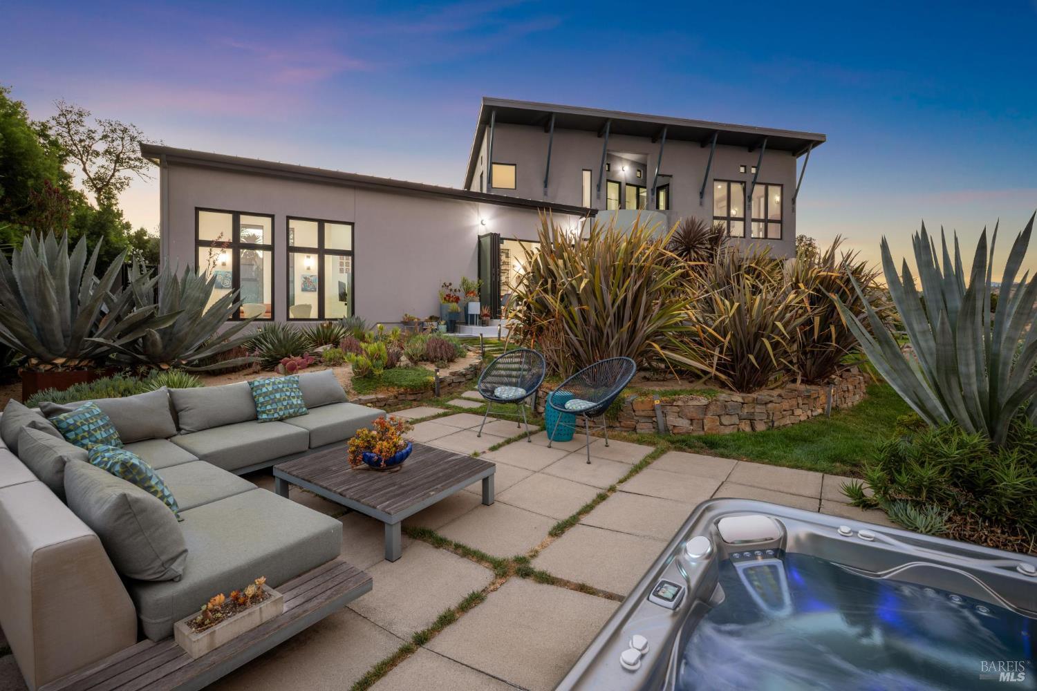 Detail Gallery Image 36 of 41 For 3929 Rincon Ridge Dr, Santa Rosa,  CA 95404 - 3 Beds | 2/1 Baths