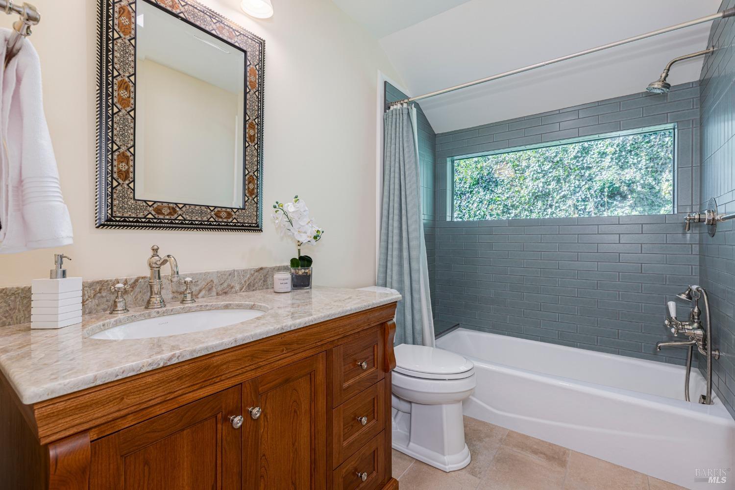 Detail Gallery Image 24 of 59 For 9200 Bennett Valley Rd, Glen Ellen,  CA 95442 - 3 Beds | 2/1 Baths