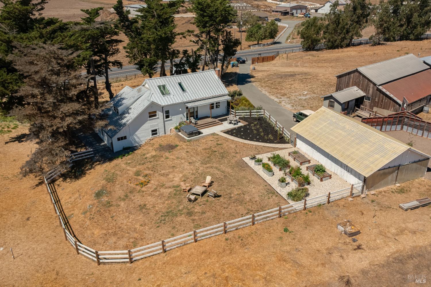 Detail Gallery Image 64 of 79 For 3150 Pepper Rd, Petaluma,  CA 94952 - 3 Beds | 3 Baths