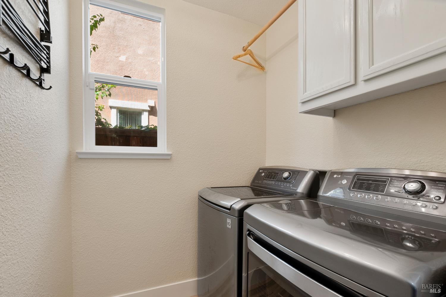 Detail Gallery Image 19 of 53 For 1316 Bello Dr, Dixon,  CA 95620 - 4 Beds | 3 Baths