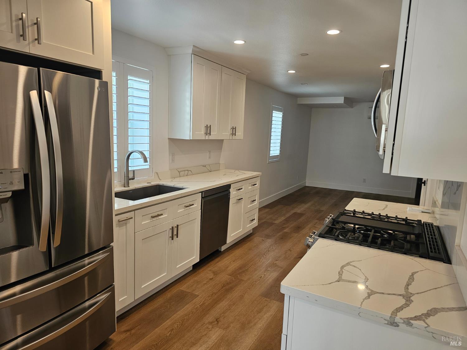 Detail Gallery Image 3 of 12 For 1542 Main St a,  Napa,  CA 94559 - 2 Beds | 2 Baths