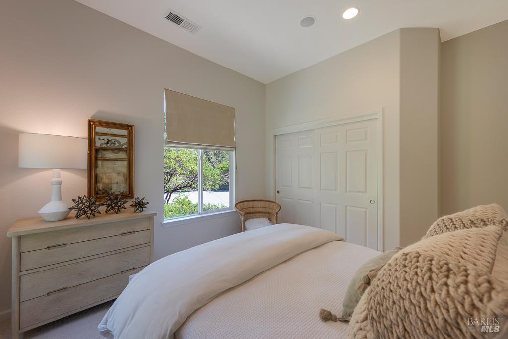 Detail Gallery Image 18 of 53 For 754 First St, Sebastopol,  CA 95472 - 3 Beds | 3 Baths
