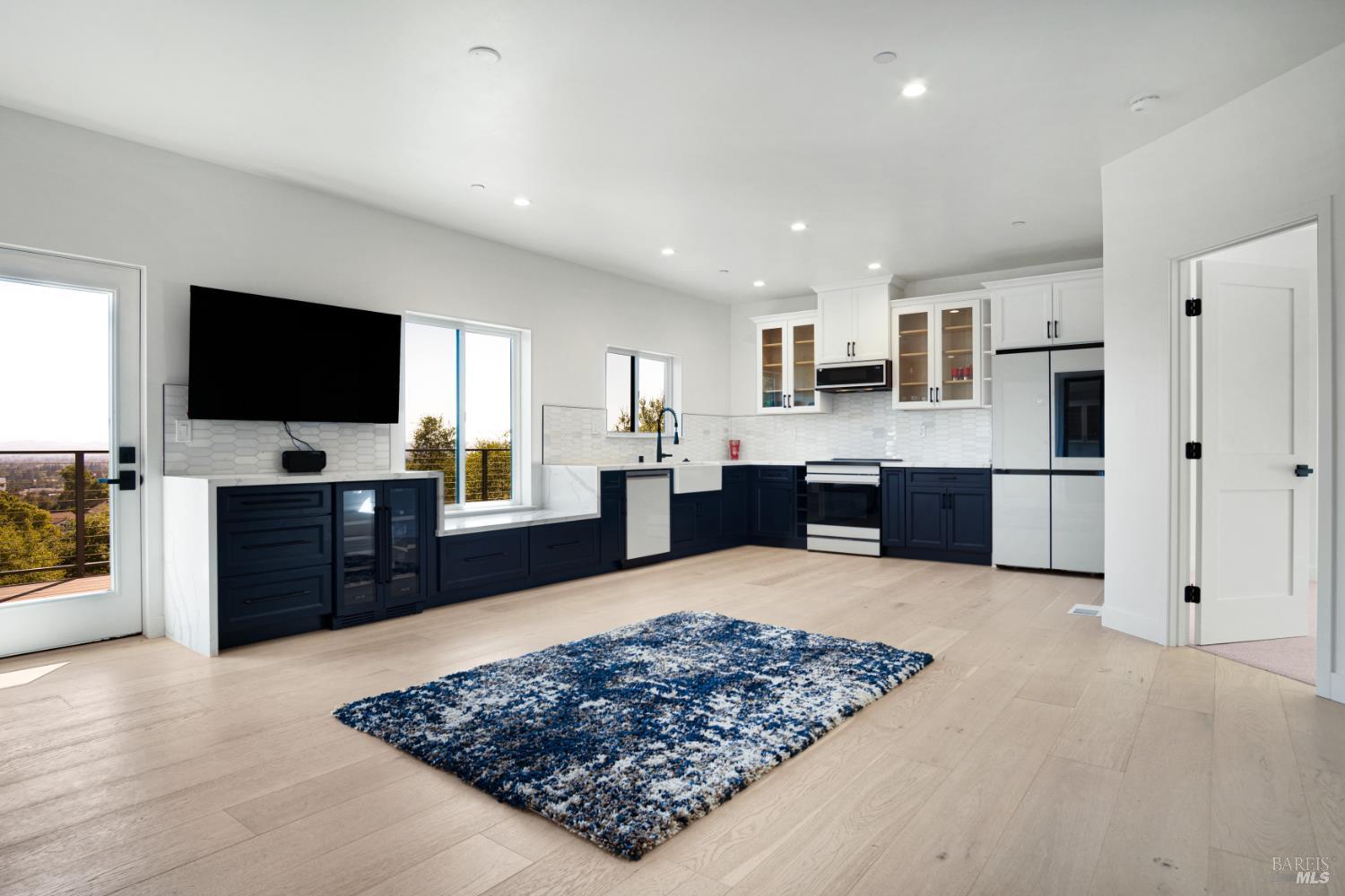 Detail Gallery Image 46 of 64 For 1966 Viewpointe Cir, Santa Rosa,  CA 95403 - 6 Beds | 5/1 Baths