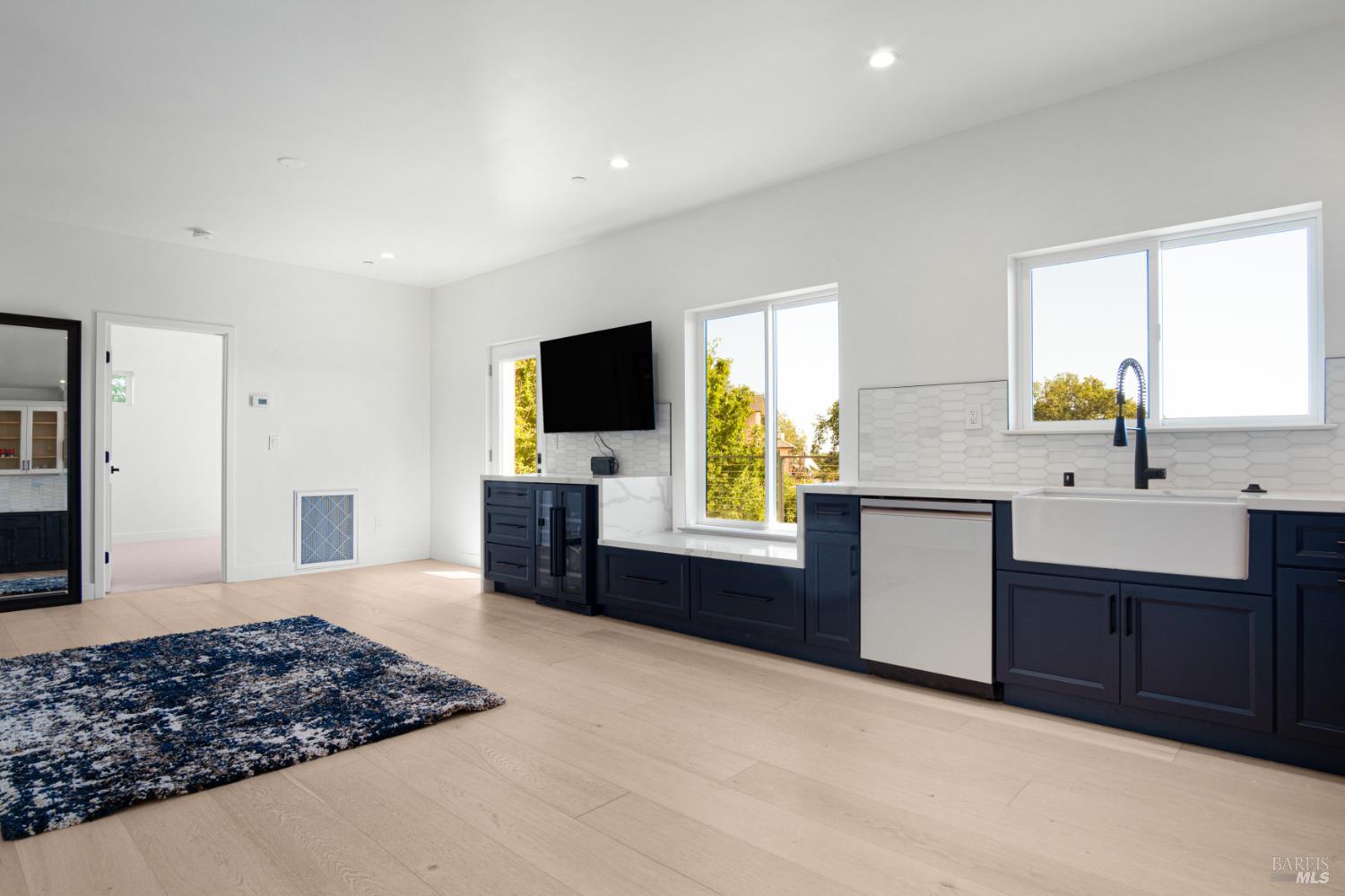 Detail Gallery Image 48 of 64 For 1966 Viewpointe Cir, Santa Rosa,  CA 95403 - 6 Beds | 5/1 Baths