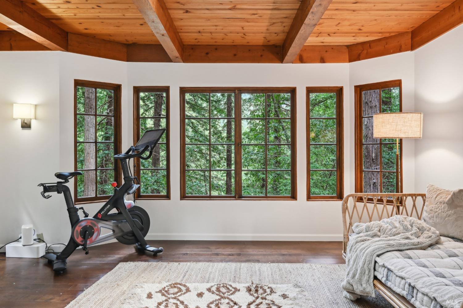 Detail Gallery Image 19 of 35 For 4 Wainwright Pl, Mill Valley,  CA 94941 - 4 Beds | 2/1 Baths