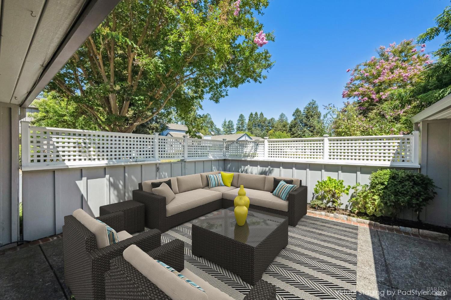 Detail Gallery Image 14 of 36 For 18103 Vassar Ct, Sonoma,  CA 95476 - 2 Beds | 2 Baths