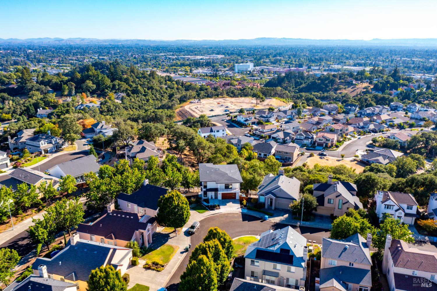 Detail Gallery Image 59 of 64 For 1966 Viewpointe Cir, Santa Rosa,  CA 95403 - 6 Beds | 5/1 Baths