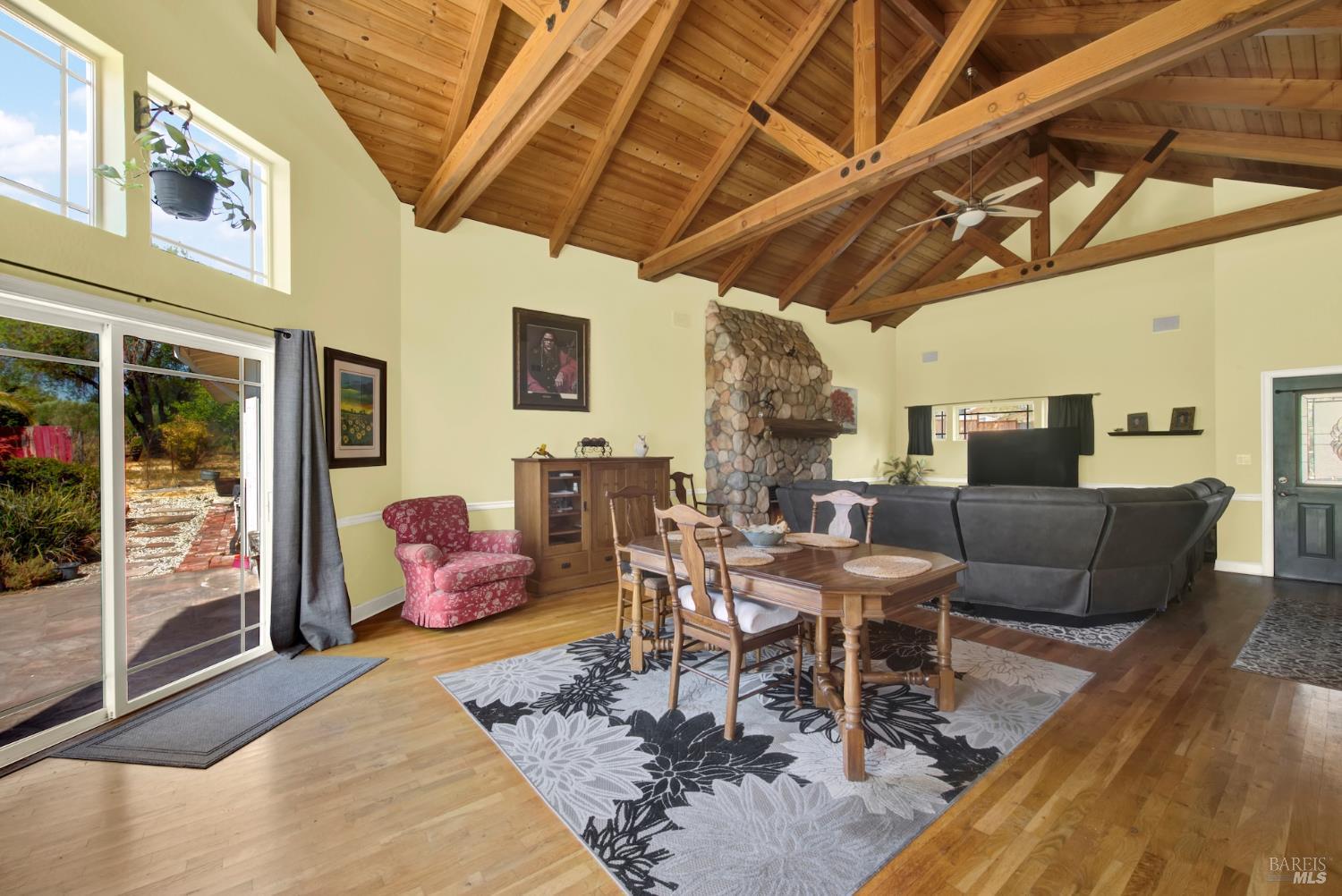 Detail Gallery Image 10 of 65 For 1669 Atlas Peak Rd, Napa,  CA 94558 - 3 Beds | 3 Baths
