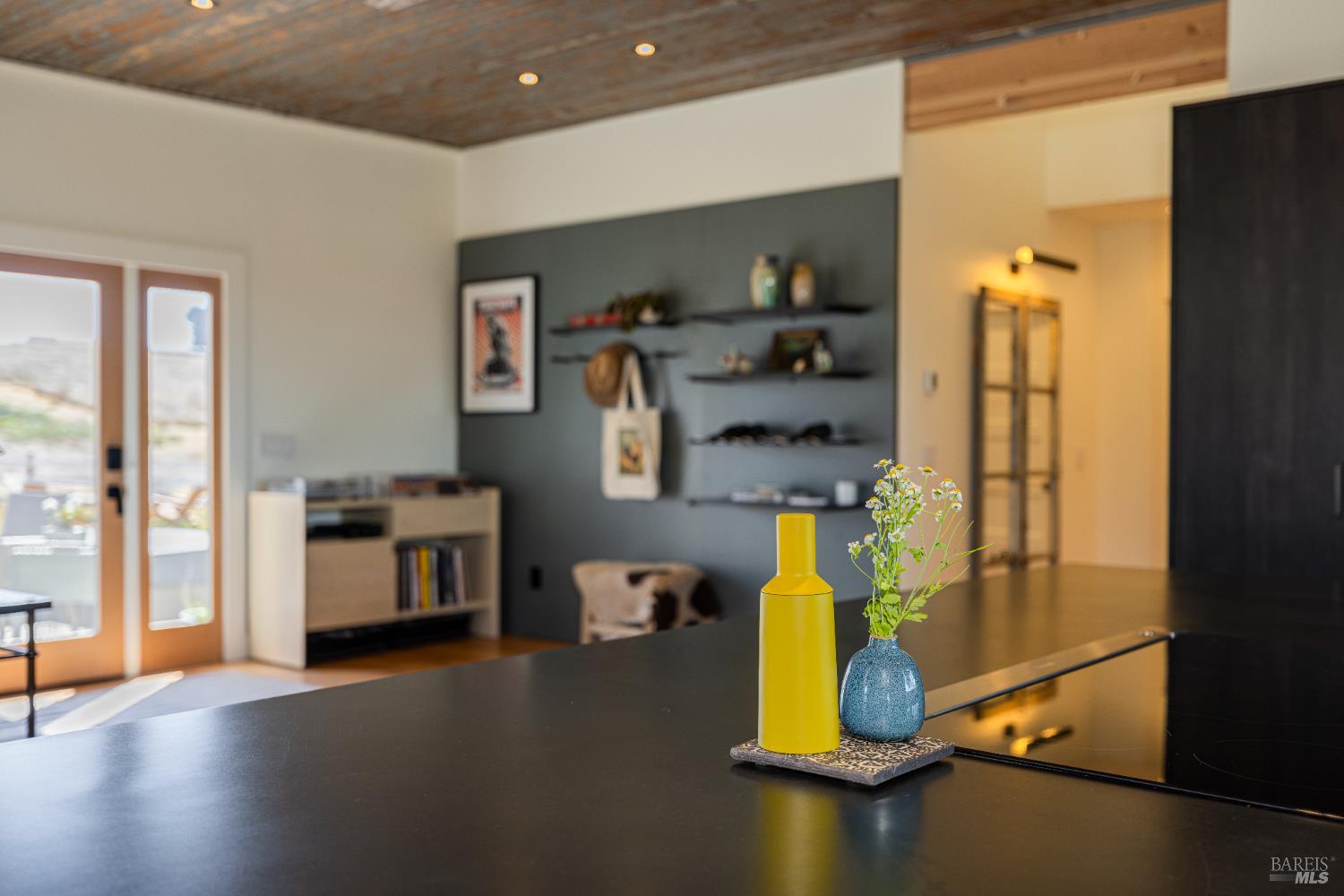 Detail Gallery Image 6 of 79 For 3150 Pepper Rd, Petaluma,  CA 94952 - 3 Beds | 3 Baths