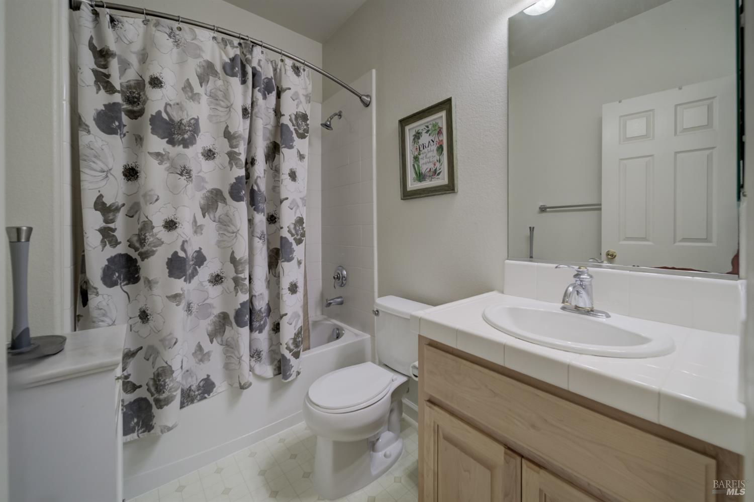 Detail Gallery Image 21 of 34 For 4013 the Masters Dr, Fairfield,  CA 94533 - 3 Beds | 2 Baths
