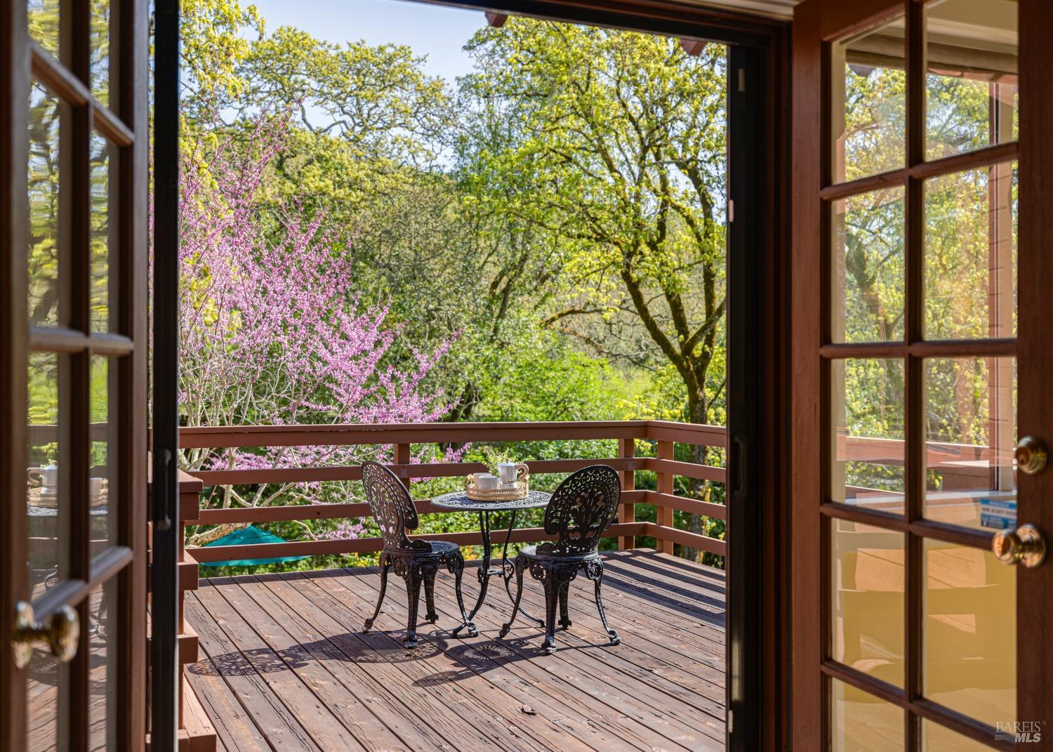 Detail Gallery Image 17 of 59 For 9200 Bennett Valley Rd, Glen Ellen,  CA 95442 - 3 Beds | 2/1 Baths