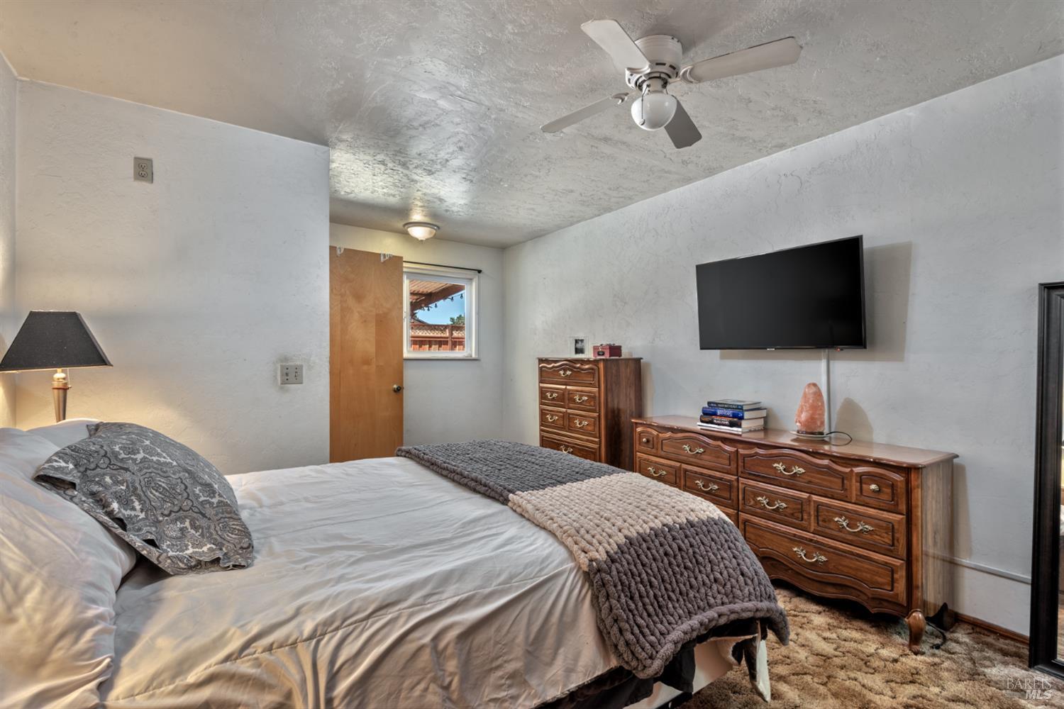 Detail Gallery Image 24 of 34 For 2311 Guerneville Rd, Santa Rosa,  CA 95403 - 3 Beds | 1 Baths