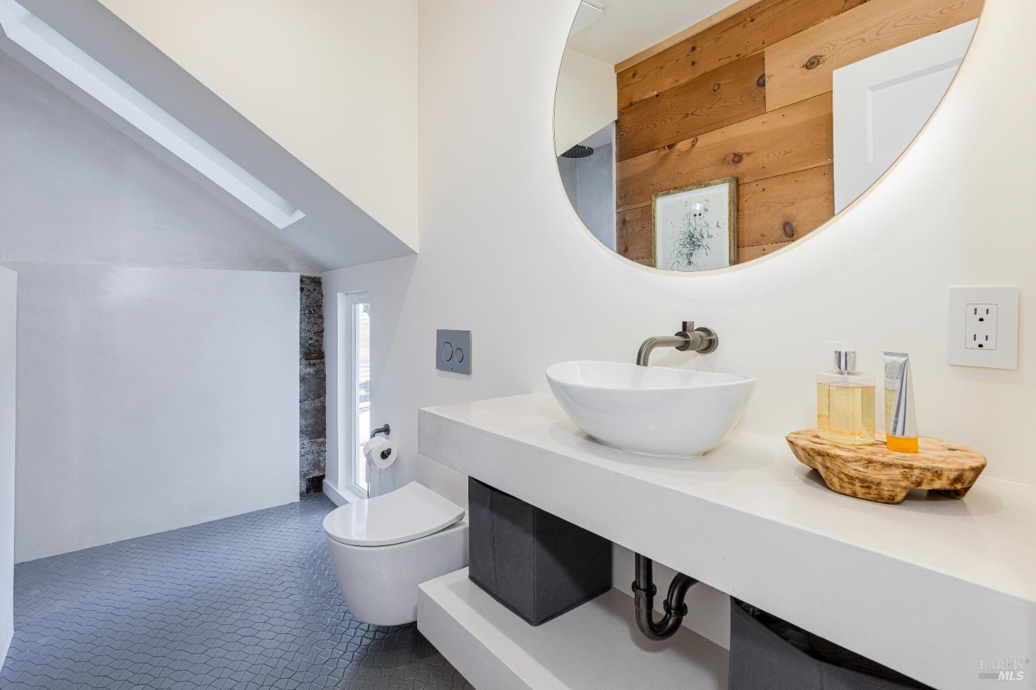 Detail Gallery Image 21 of 79 For 3150 Pepper Rd, Petaluma,  CA 94952 - 3 Beds | 3 Baths