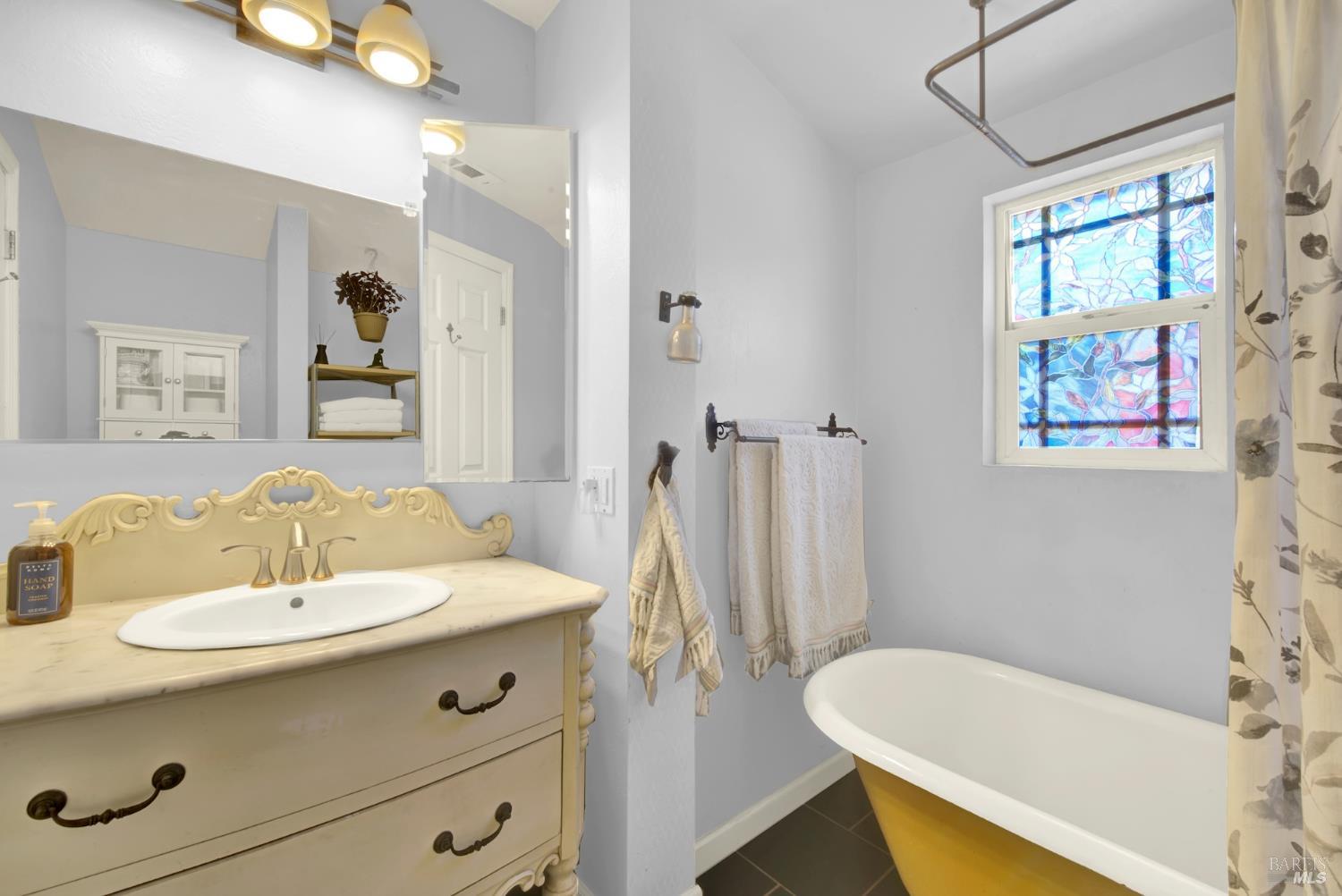 Detail Gallery Image 29 of 65 For 1669 Atlas Peak Rd, Napa,  CA 94558 - 3 Beds | 3 Baths