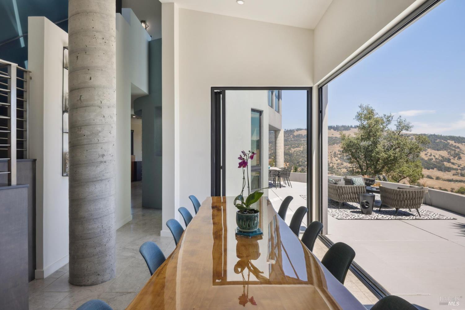 Detail Gallery Image 11 of 41 For 3929 Rincon Ridge Dr, Santa Rosa,  CA 95404 - 3 Beds | 2/1 Baths