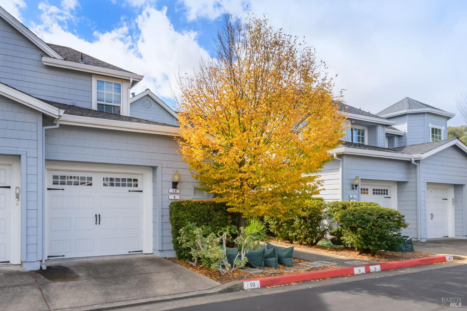 Detail Gallery Image 24 of 34 For 8 Mariners Cir, San Rafael,  CA 94903 - 2 Beds | 2 Baths