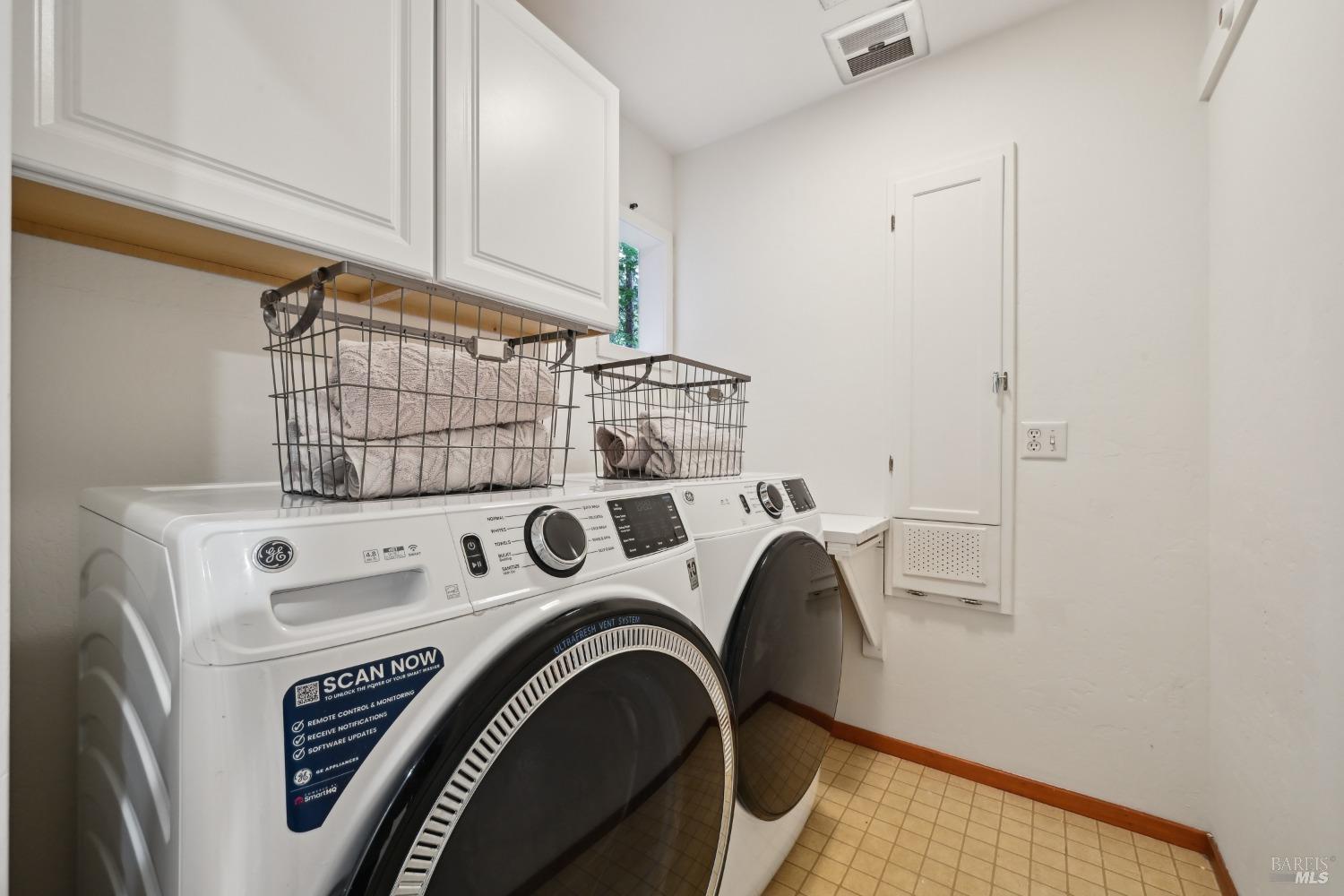 Detail Gallery Image 29 of 35 For 4 Wainwright Pl, Mill Valley,  CA 94941 - 4 Beds | 2/1 Baths