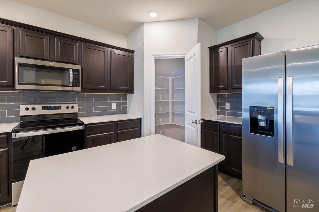 Detail Gallery Image 27 of 43 For 205 Weatherboard Dr, Other City,  CA 75173 - 5 Beds | 2 Baths