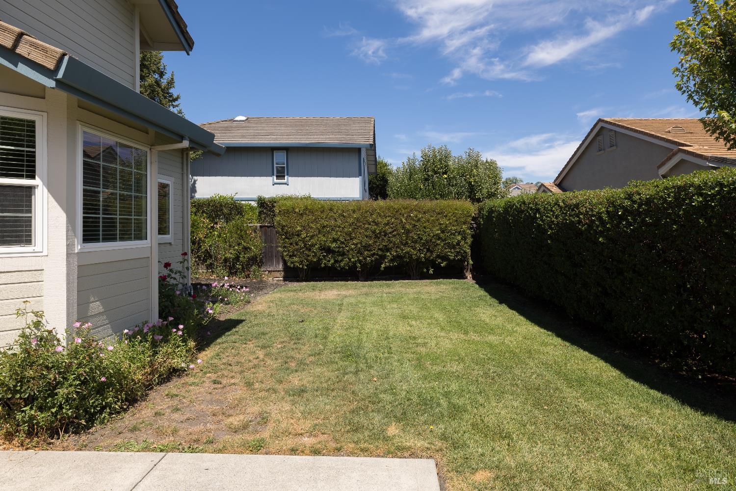 Detail Gallery Image 32 of 36 For 2189 Saint Augustine Cir, Petaluma,  CA 94954 - 3 Beds | 2/1 Baths