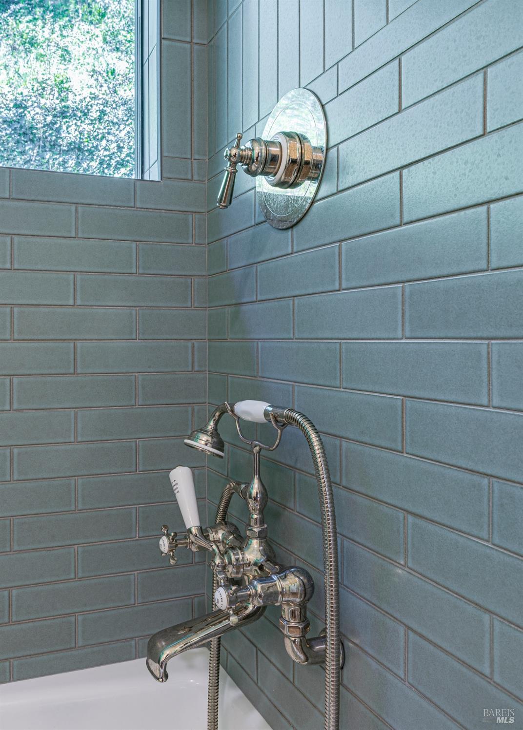 Detail Gallery Image 25 of 59 For 9200 Bennett Valley Rd, Glen Ellen,  CA 95442 - 3 Beds | 2/1 Baths