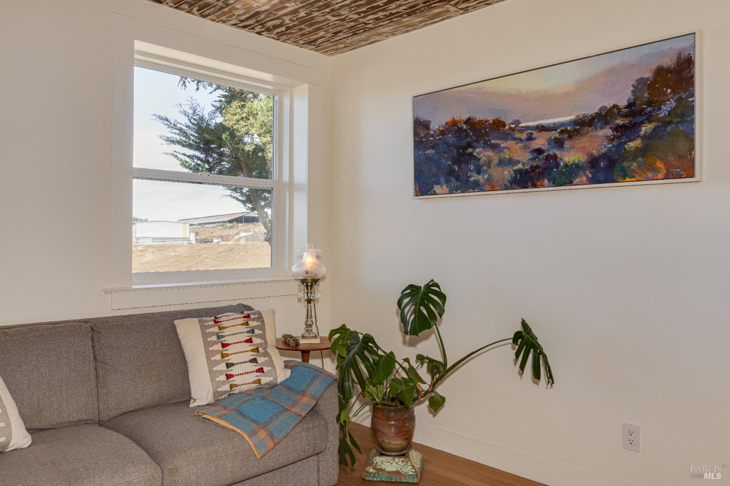Detail Gallery Image 19 of 79 For 3150 Pepper Rd, Petaluma,  CA 94952 - 3 Beds | 3 Baths