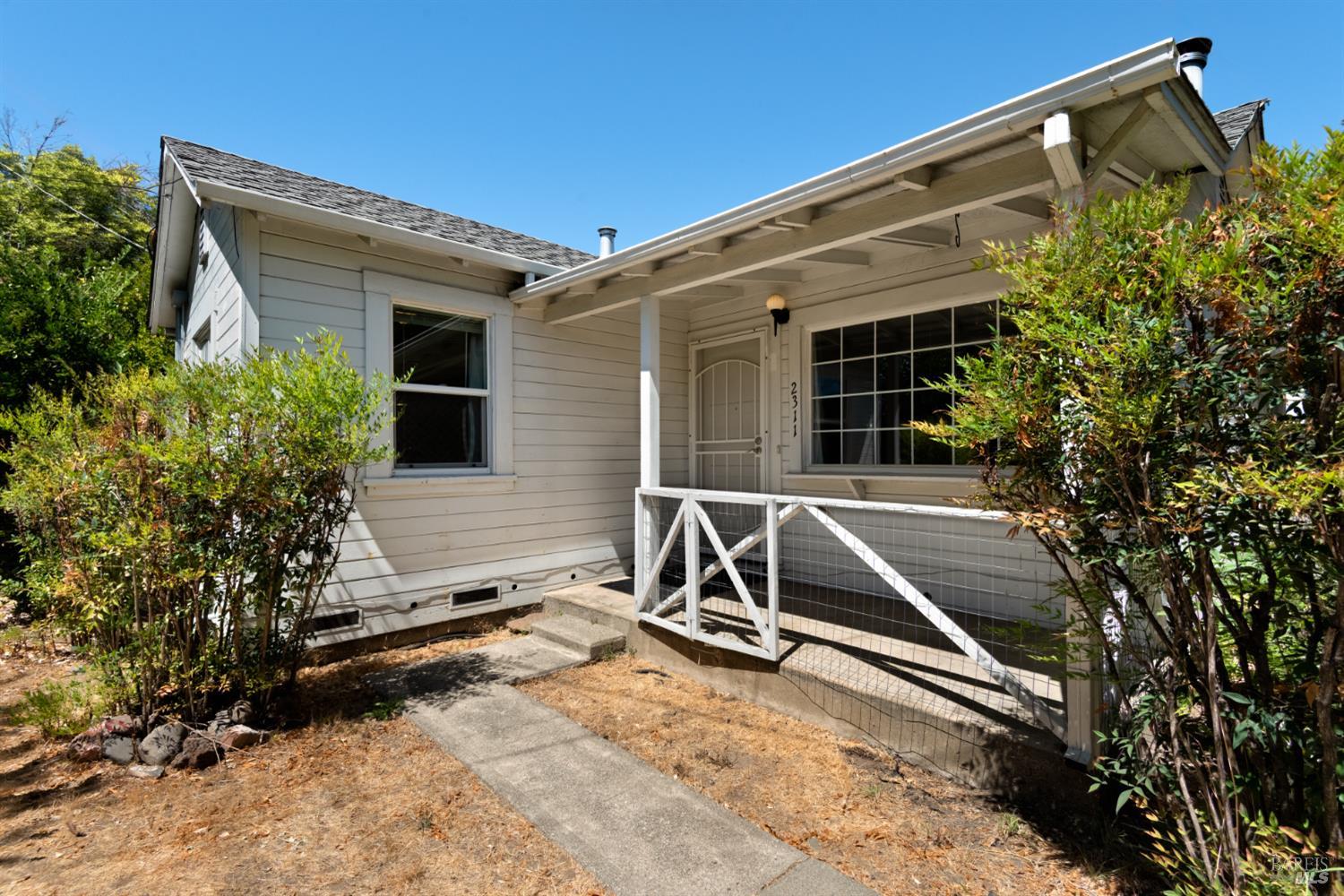 Detail Gallery Image 25 of 34 For 2311 Guerneville Rd, Santa Rosa,  CA 95403 - 3 Beds | 1 Baths