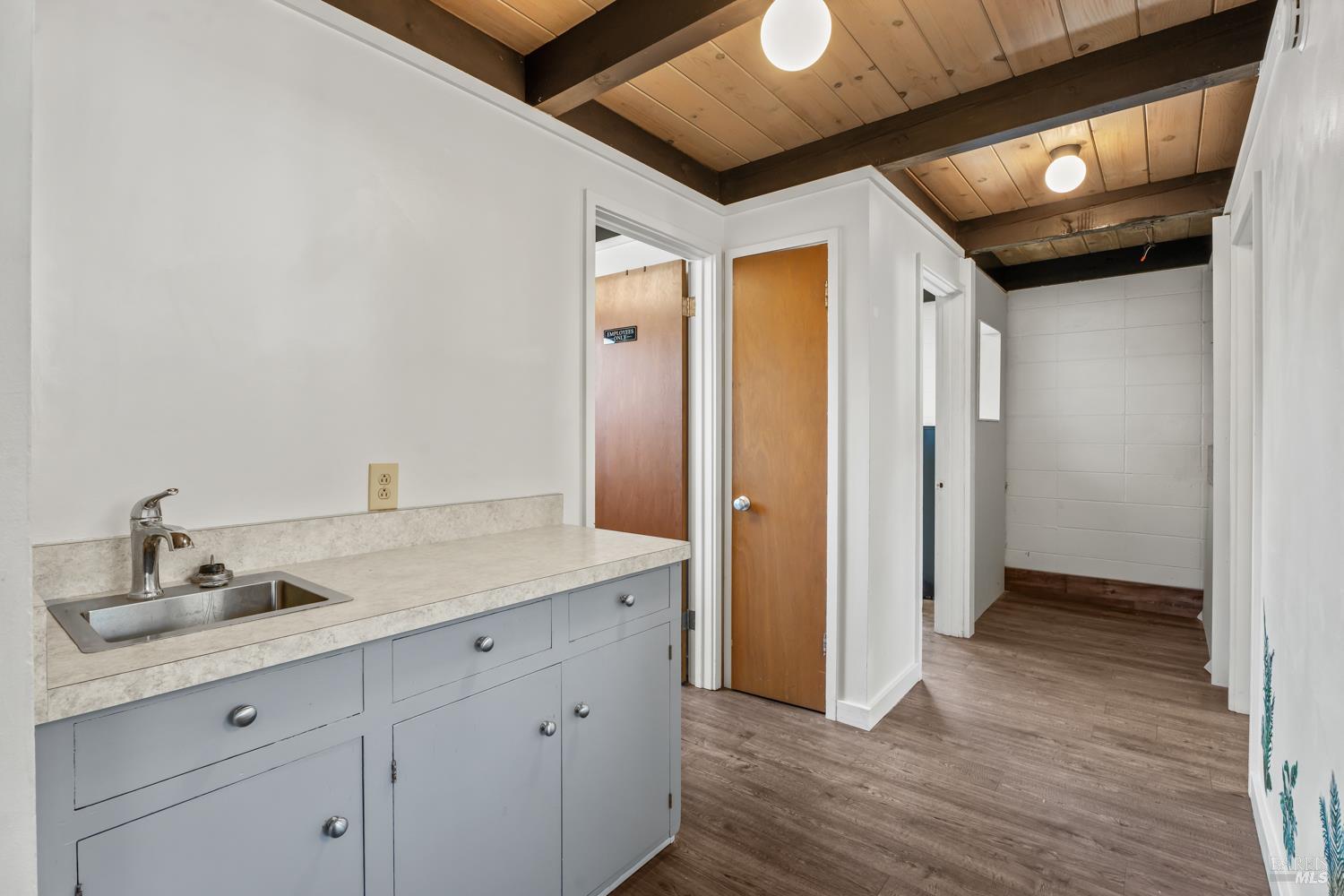 Detail Gallery Image 6 of 27 For 715 S Dora St #1 & 2,  Ukiah,  CA 95482 - – Beds | – Baths