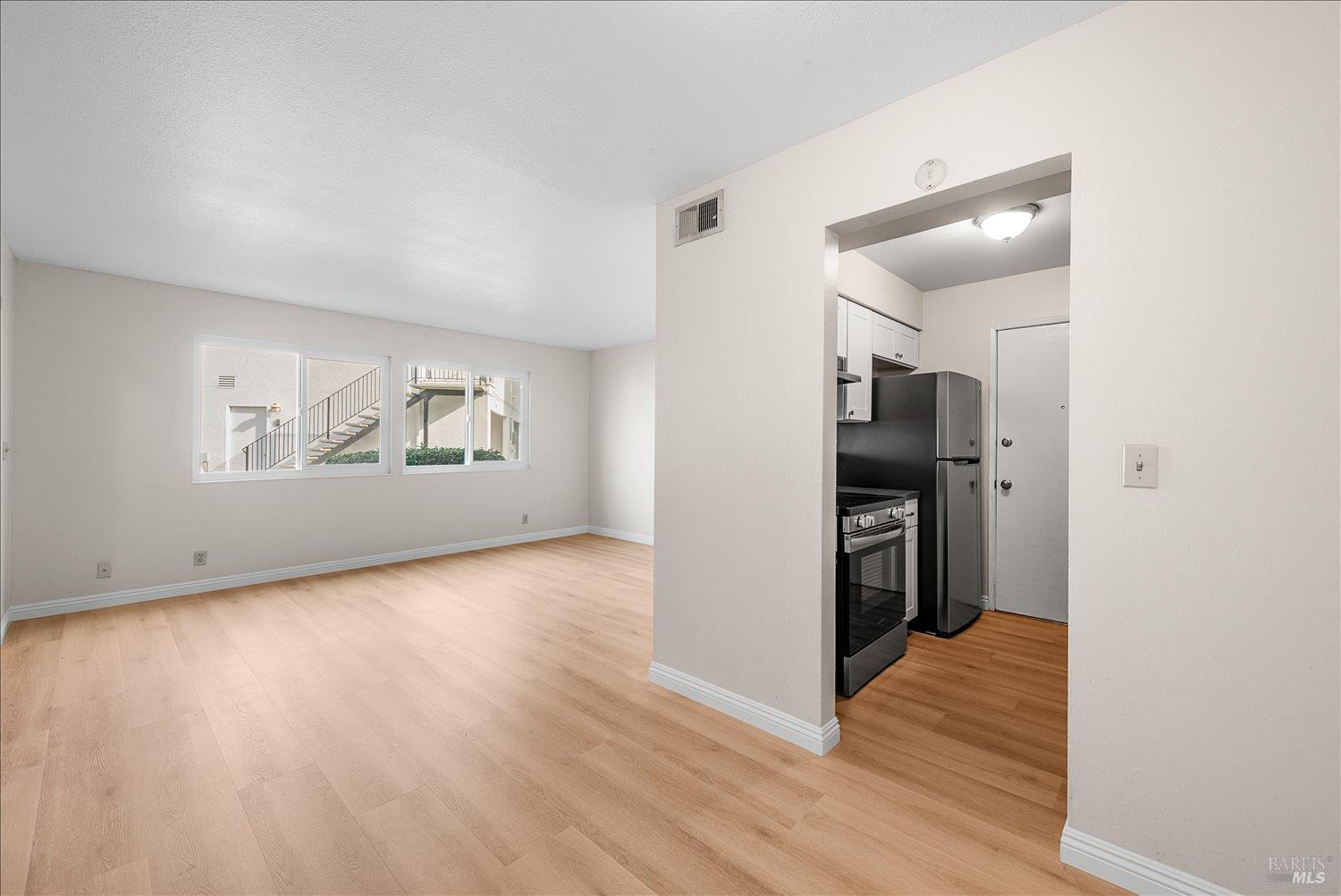 Detail Gallery Image 11 of 42 For 130 Del Rio Cir #2,  Vacaville,  CA 95687 - 2 Beds | 1/1 Baths