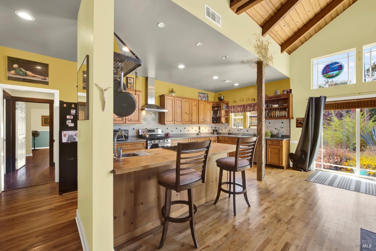 Detail Gallery Image 12 of 65 For 1669 Atlas Peak Rd, Napa,  CA 94558 - 3 Beds | 3 Baths