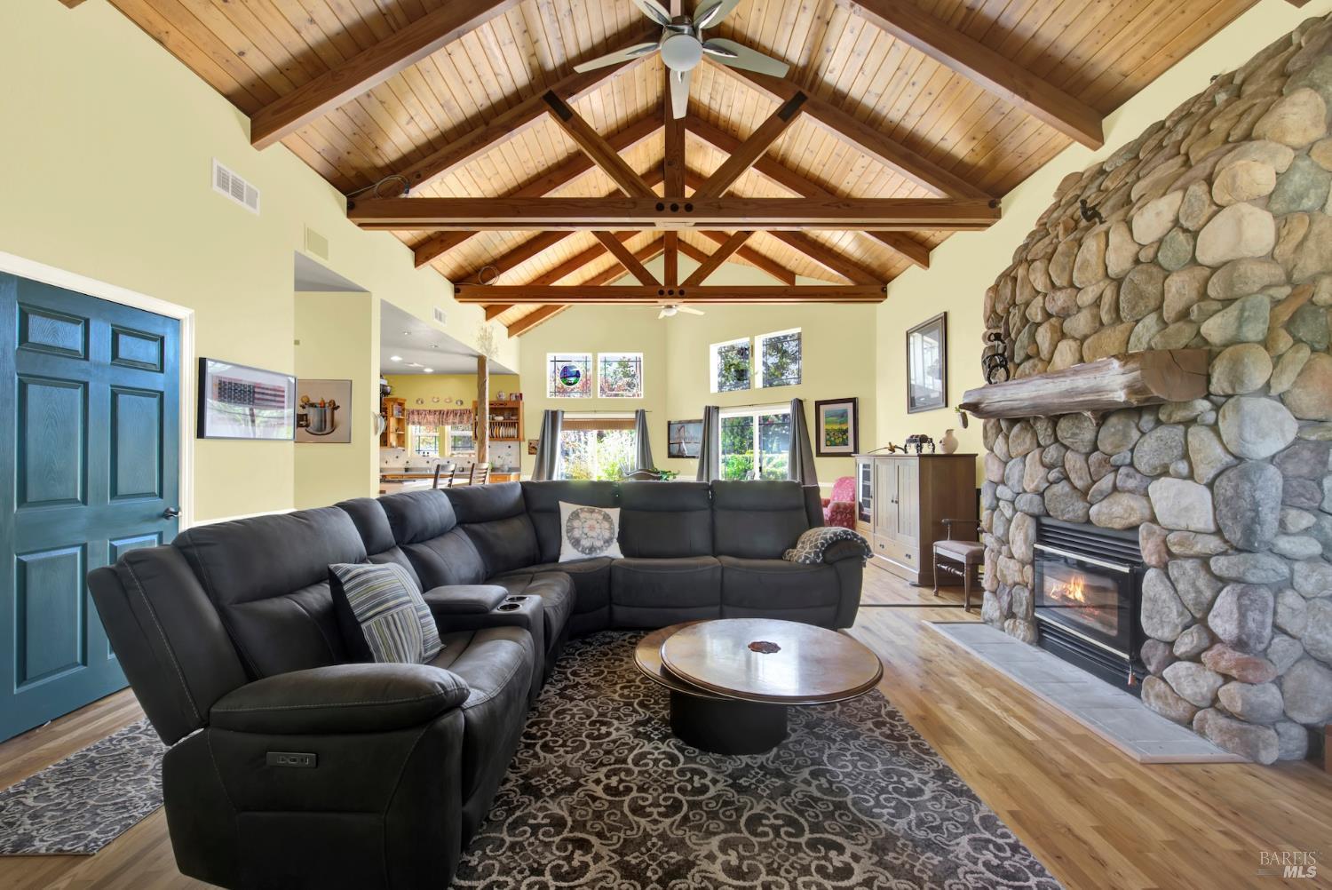 Detail Gallery Image 4 of 65 For 1669 Atlas Peak Rd, Napa,  CA 94558 - 3 Beds | 3 Baths