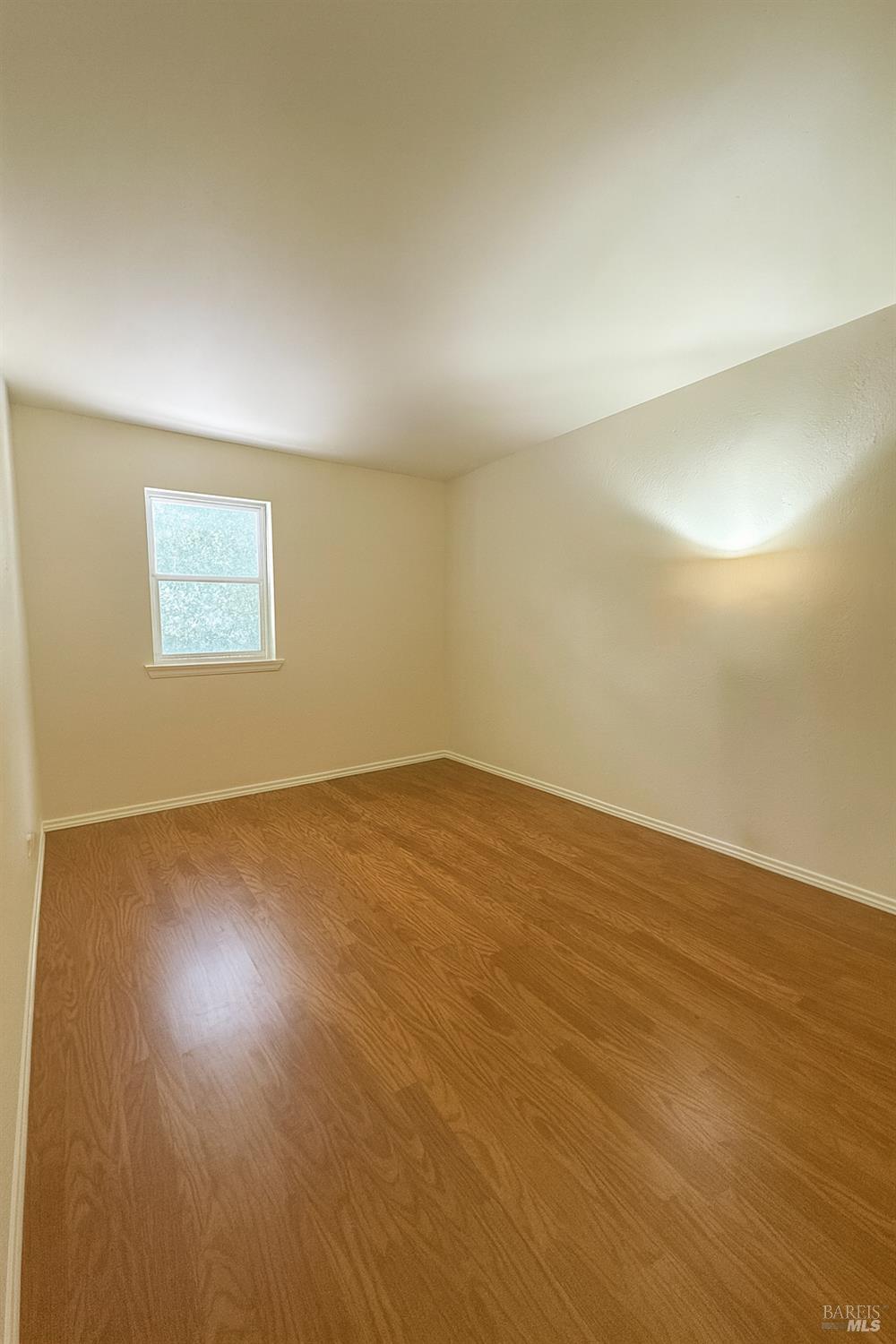 Detail Gallery Image 11 of 23 For 1724 Lockwood Dr, Ukiah,  CA 95482 - 6 Beds | 3 Baths