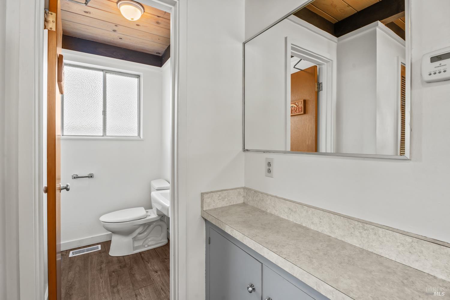 Detail Gallery Image 5 of 27 For 715 S Dora St #1 & 2,  Ukiah,  CA 95482 - – Beds | – Baths