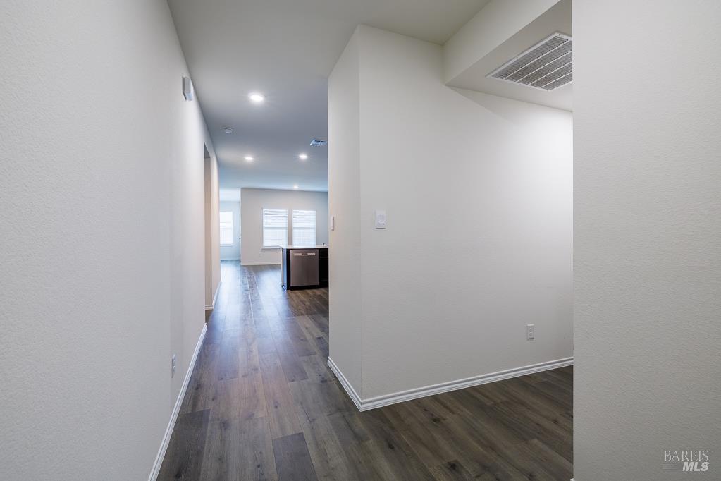 Detail Gallery Image 30 of 43 For 205 Weatherboard Dr, Other City,  CA 75173 - 5 Beds | 2 Baths