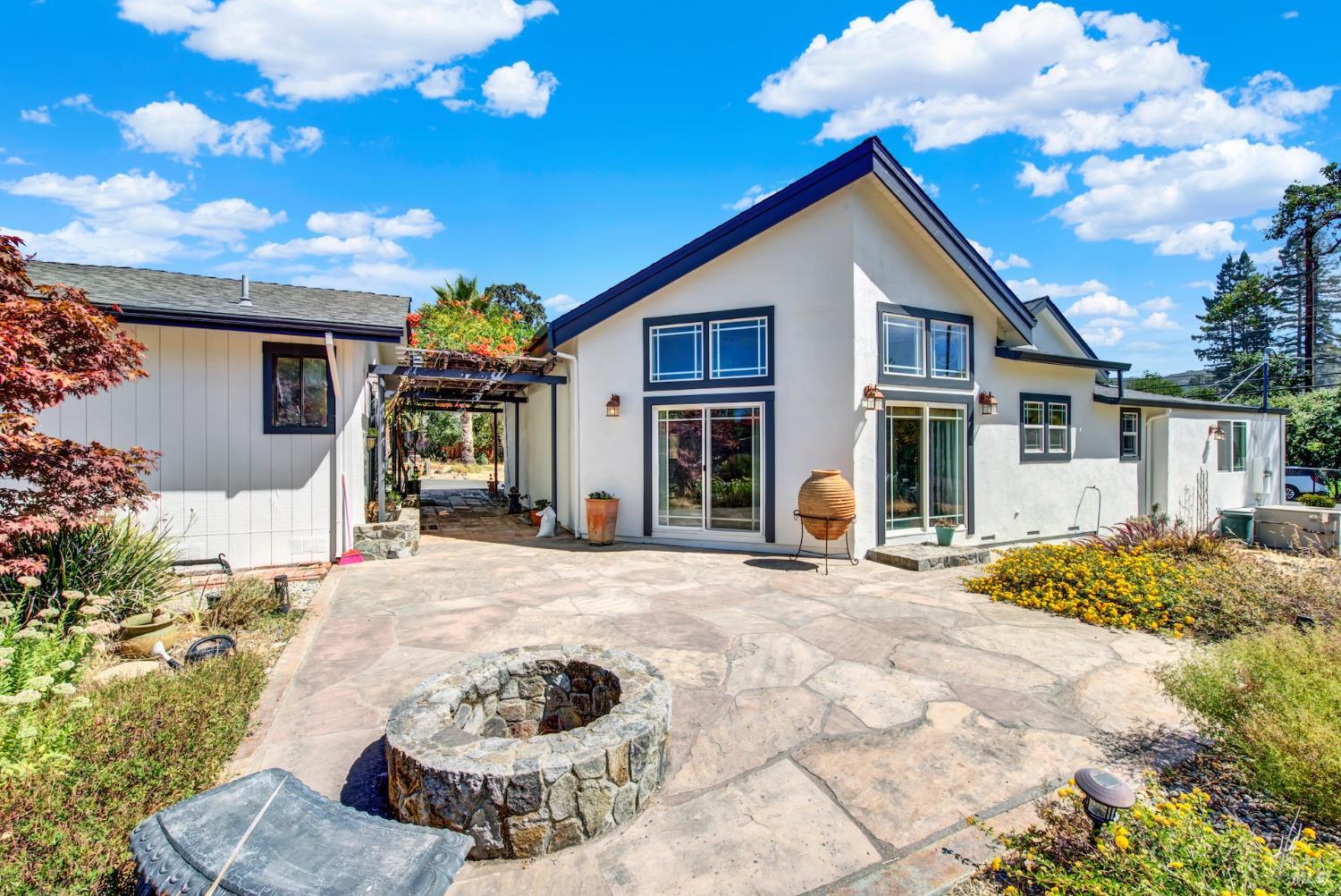 Detail Gallery Image 37 of 65 For 1669 Atlas Peak Rd, Napa,  CA 94558 - 3 Beds | 3 Baths