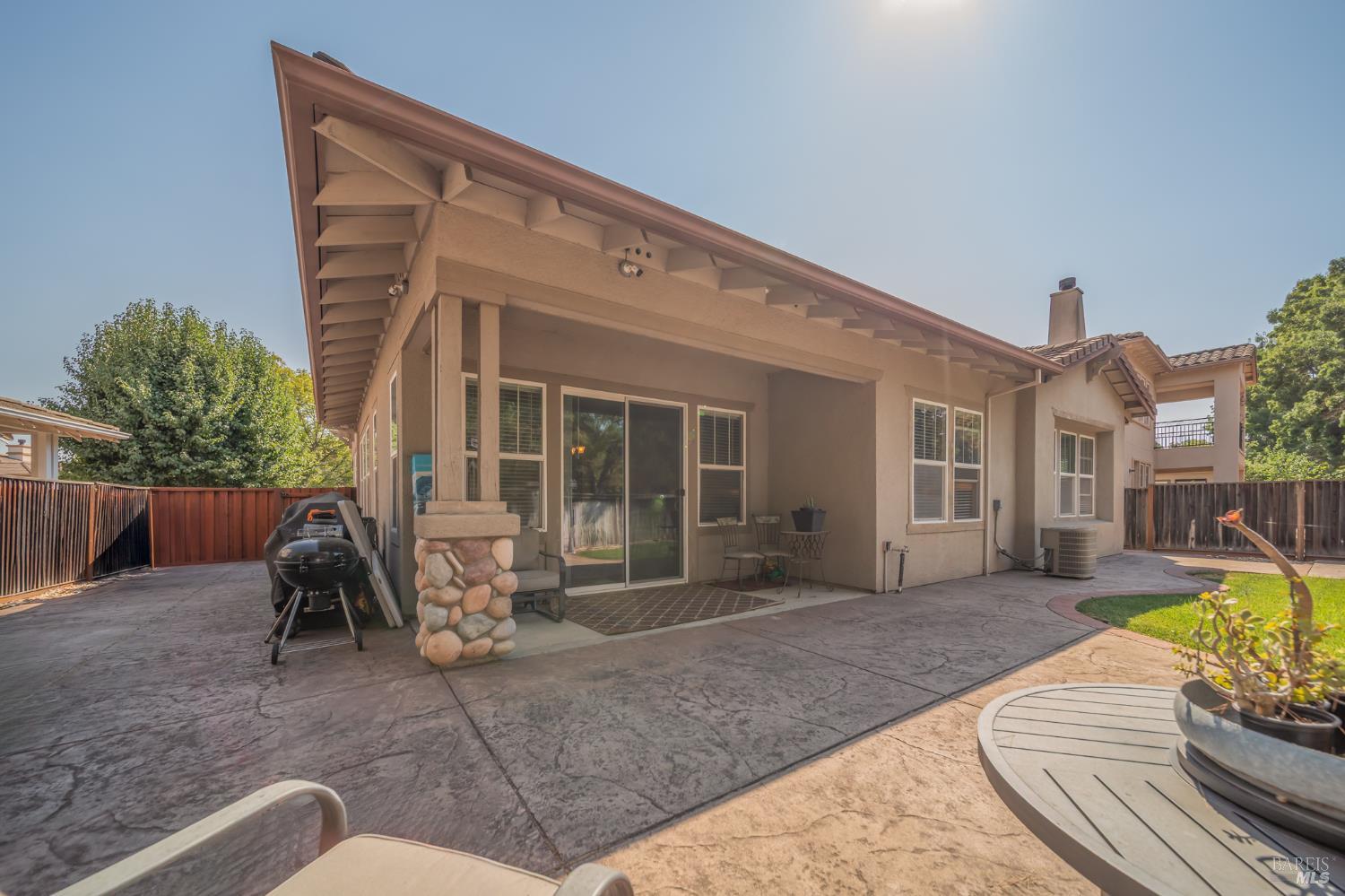 Detail Gallery Image 24 of 34 For 4013 the Masters Dr, Fairfield,  CA 94533 - 3 Beds | 2 Baths