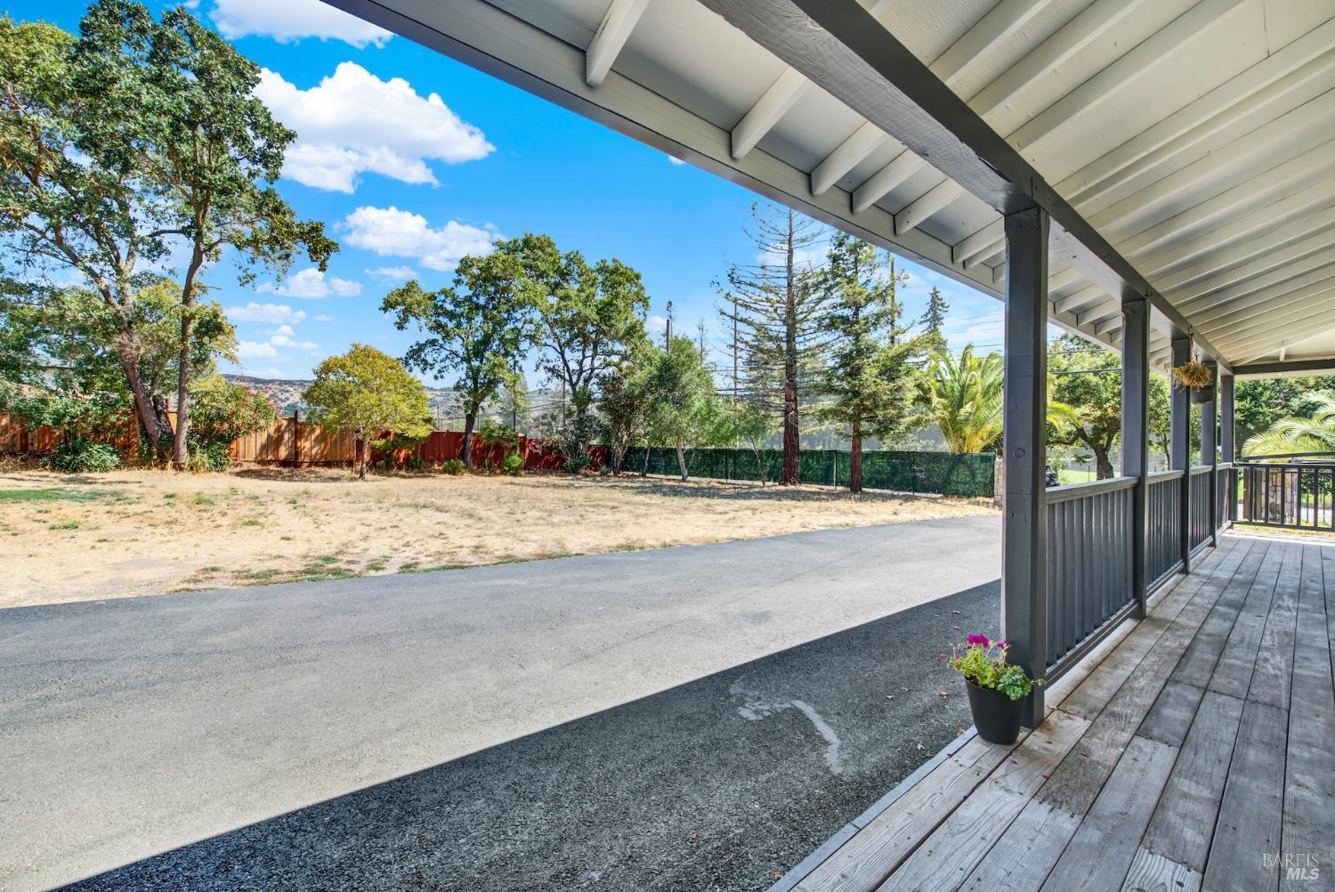 Detail Gallery Image 36 of 65 For 1669 Atlas Peak Rd, Napa,  CA 94558 - 3 Beds | 3 Baths