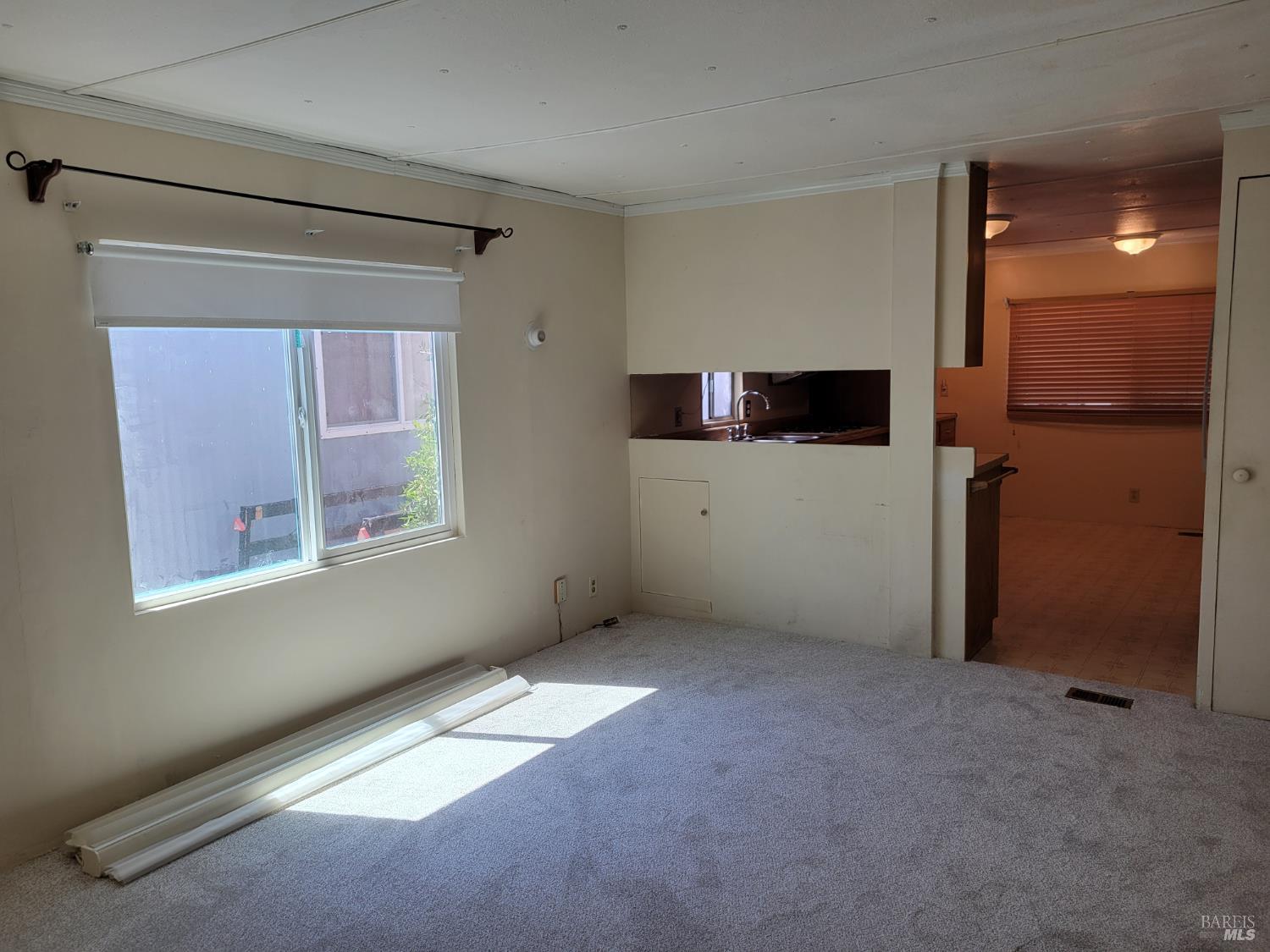 Detail Gallery Image 6 of 35 For 810 Fahey Ct, Vallejo,  CA 94590 - 3 Beds | 1 Baths