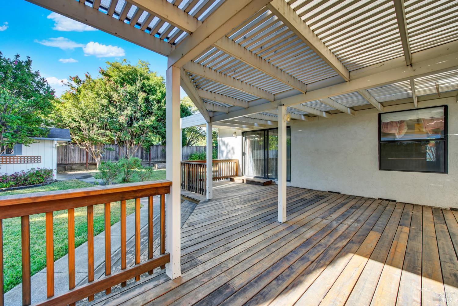 Detail Gallery Image 44 of 55 For 418 Gatehouse Dr, Vacaville,  CA 95687 - 4 Beds | 2/1 Baths