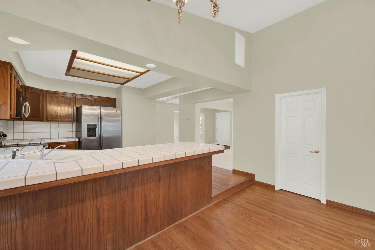 Detail Gallery Image 15 of 55 For 418 Gatehouse Dr, Vacaville,  CA 95687 - 4 Beds | 2/1 Baths