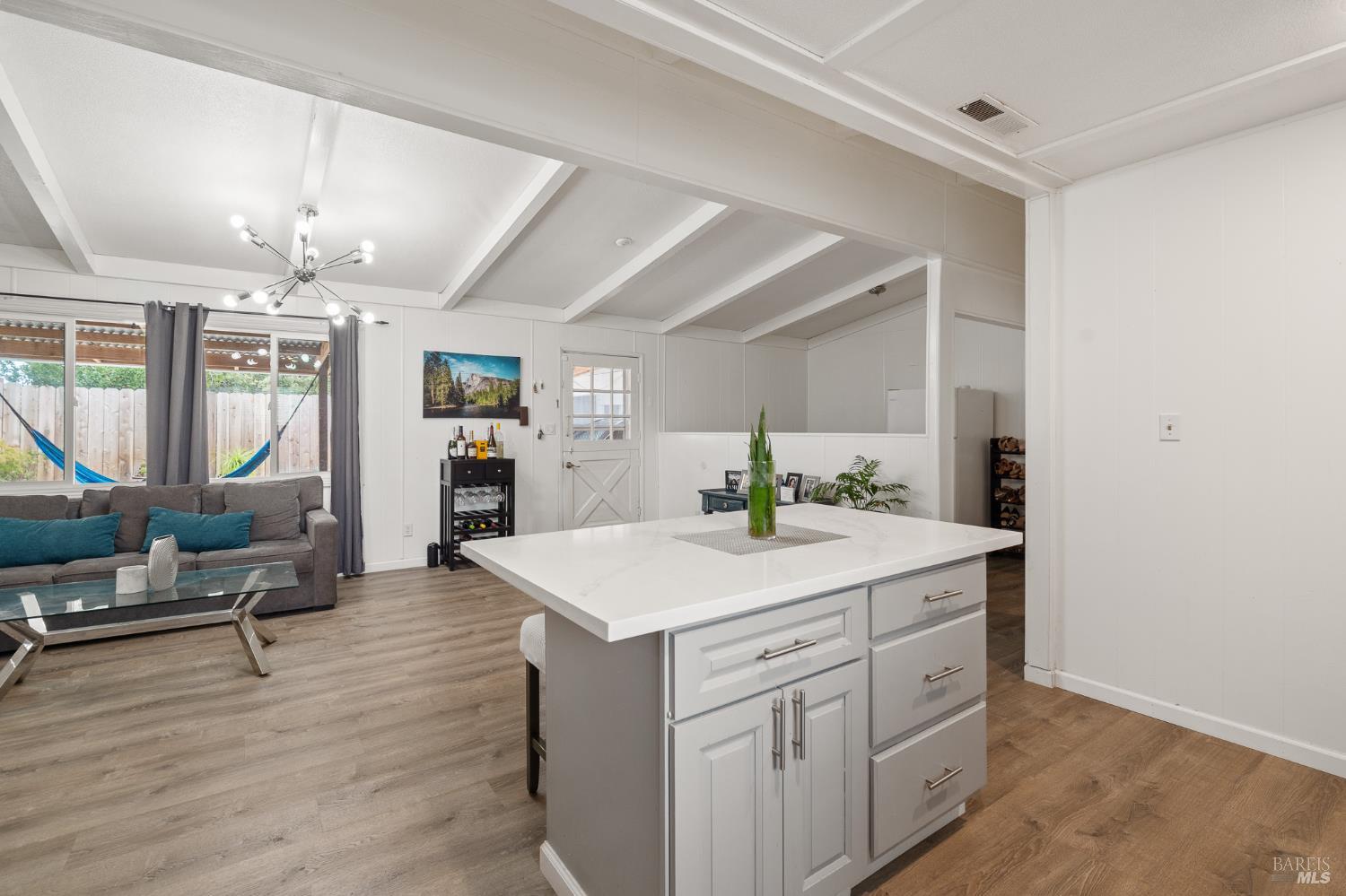 Detail Gallery Image 14 of 43 For 175 Freida Cir, Vallejo,  CA 94590 - 2 Beds | 2 Baths
