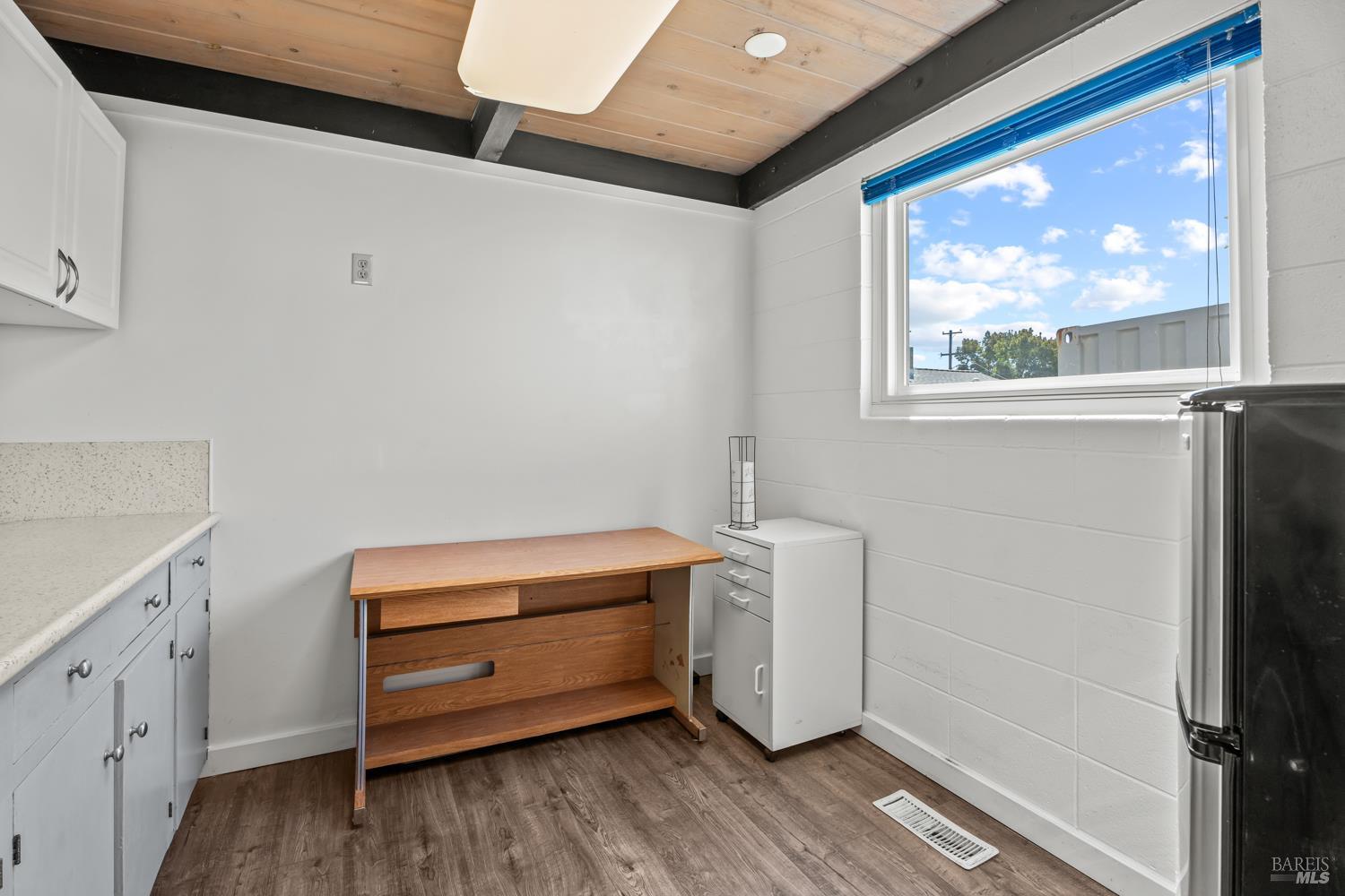 Detail Gallery Image 9 of 27 For 715 S Dora St #1 & 2,  Ukiah,  CA 95482 - – Beds | – Baths