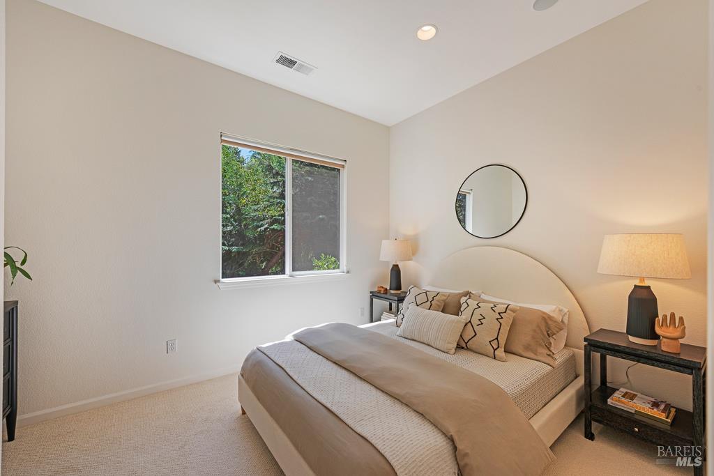 Detail Gallery Image 24 of 53 For 754 First St, Sebastopol,  CA 95472 - 3 Beds | 3 Baths