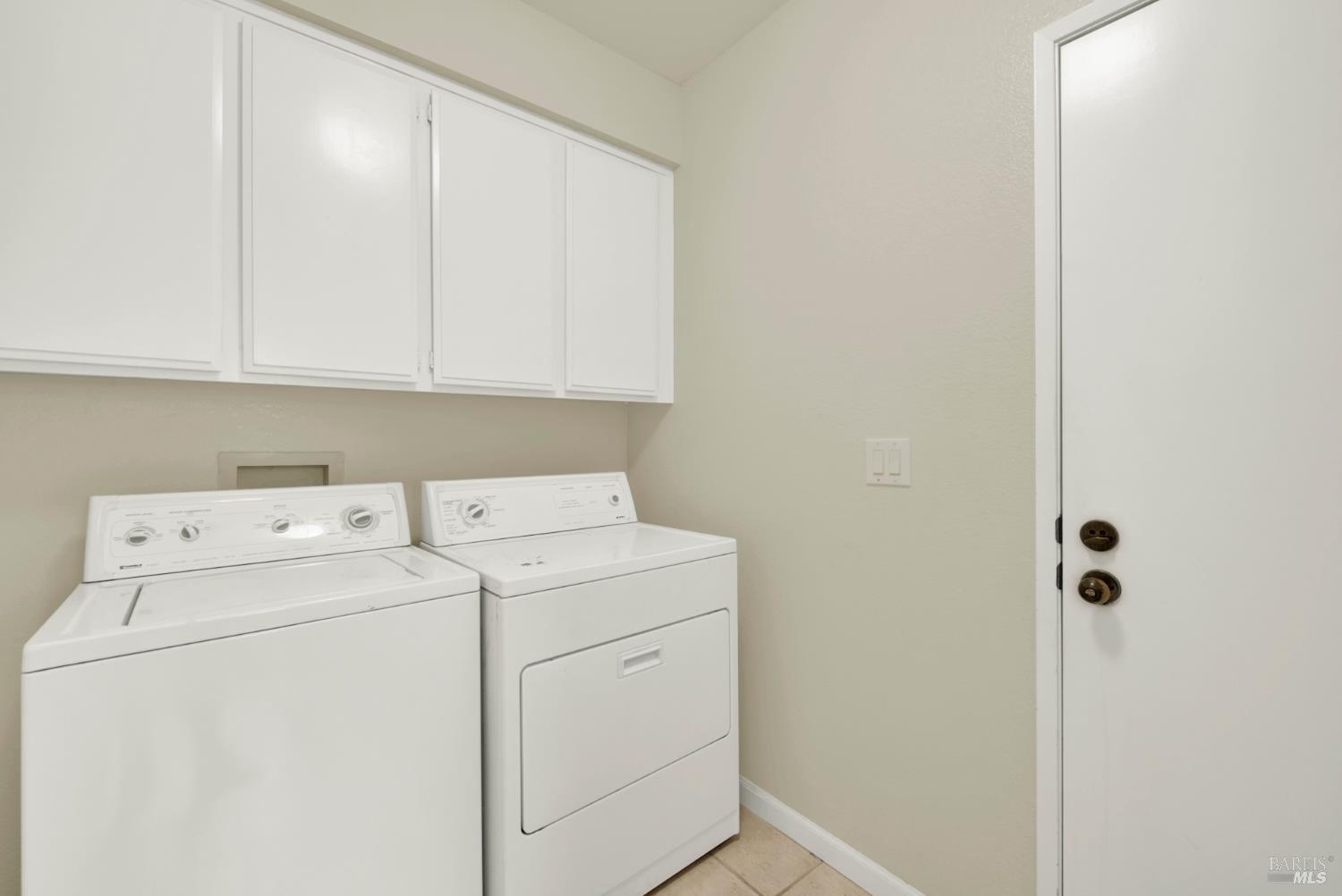Detail Gallery Image 38 of 55 For 418 Gatehouse Dr, Vacaville,  CA 95687 - 4 Beds | 2/1 Baths