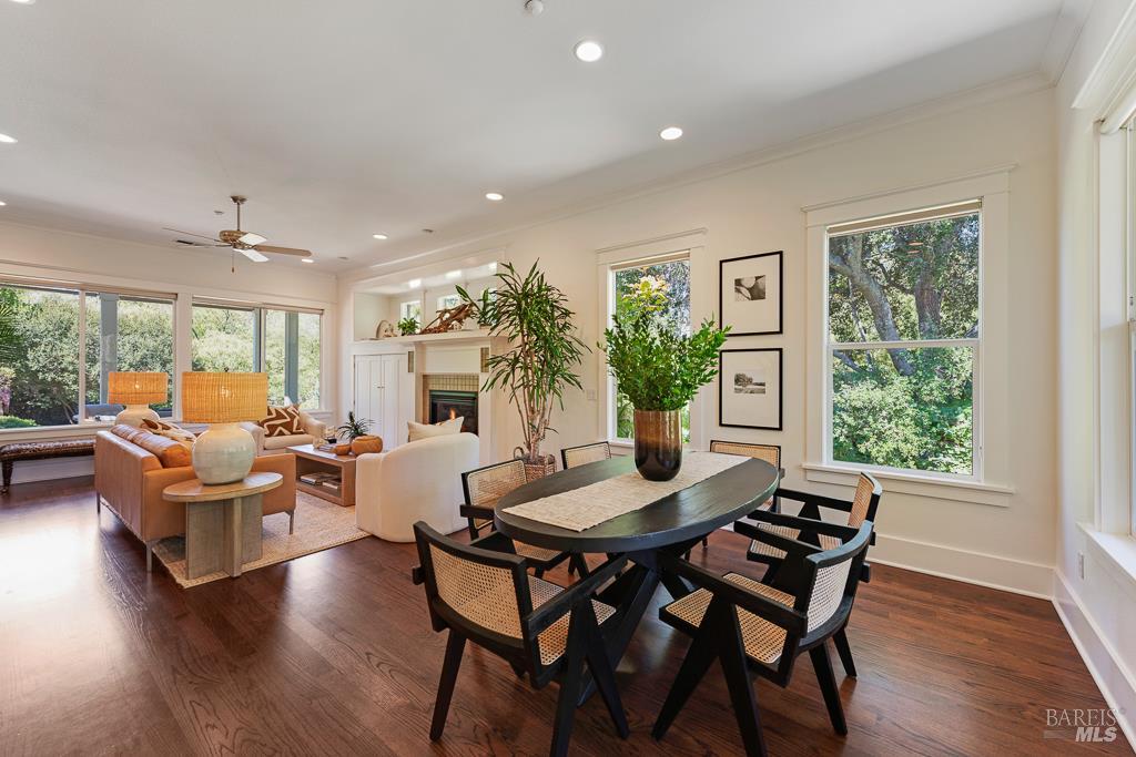 Detail Gallery Image 8 of 53 For 754 First St, Sebastopol,  CA 95472 - 3 Beds | 3 Baths