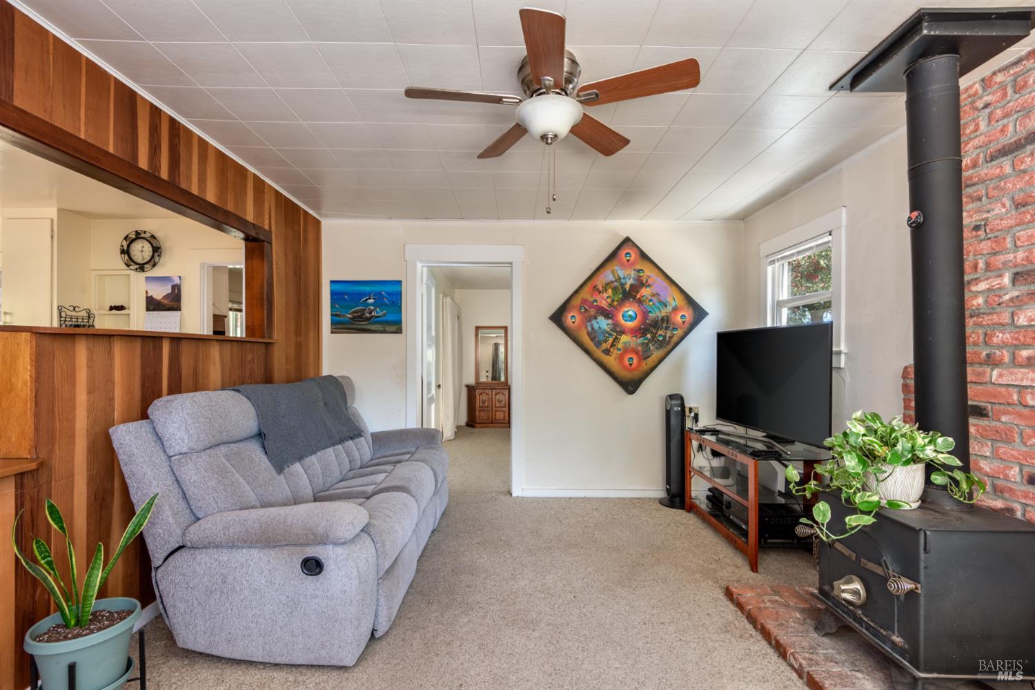 Detail Gallery Image 10 of 34 For 2311 Guerneville Rd, Santa Rosa,  CA 95403 - 3 Beds | 1 Baths
