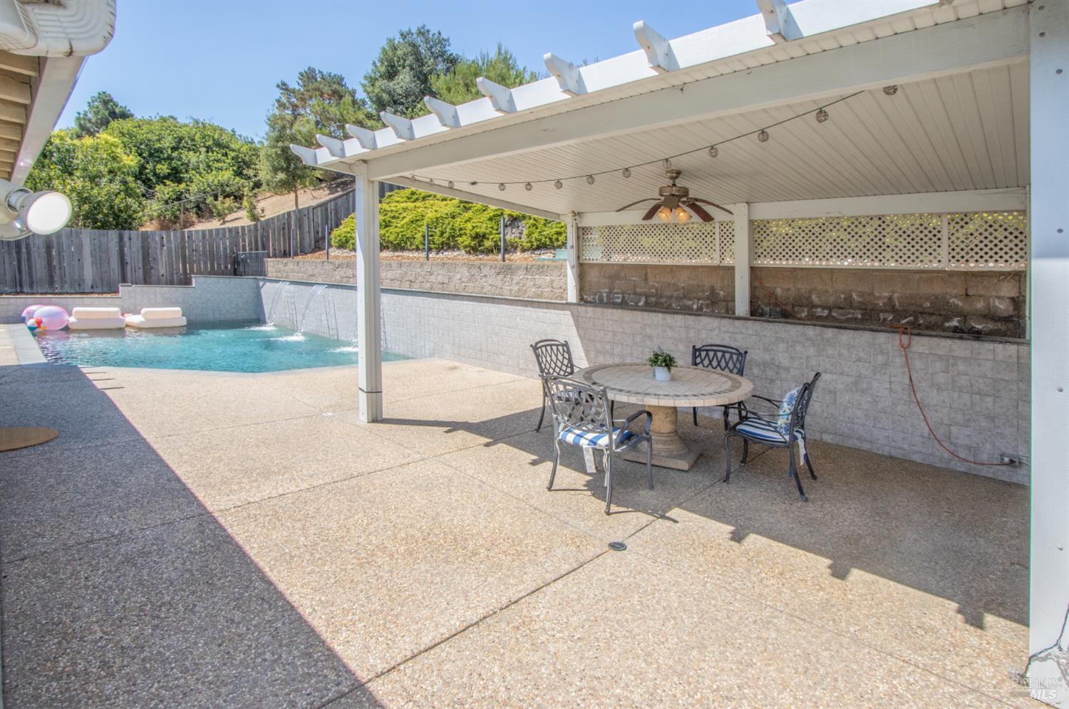 Detail Gallery Image 25 of 32 For 200 Birkdale Ct, Vallejo,  CA 94591 - 4 Beds | 2 Baths
