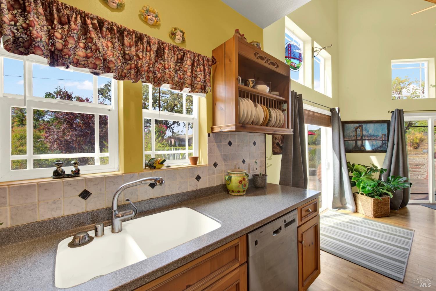 Detail Gallery Image 15 of 65 For 1669 Atlas Peak Rd, Napa,  CA 94558 - 3 Beds | 3 Baths