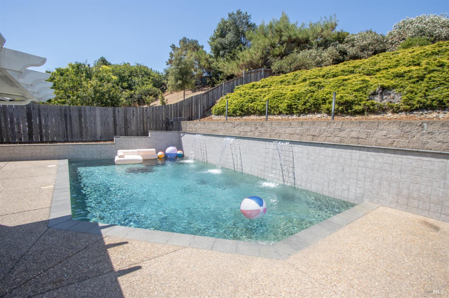 Detail Gallery Image 24 of 32 For 200 Birkdale Ct, Vallejo,  CA 94591 - 4 Beds | 2 Baths