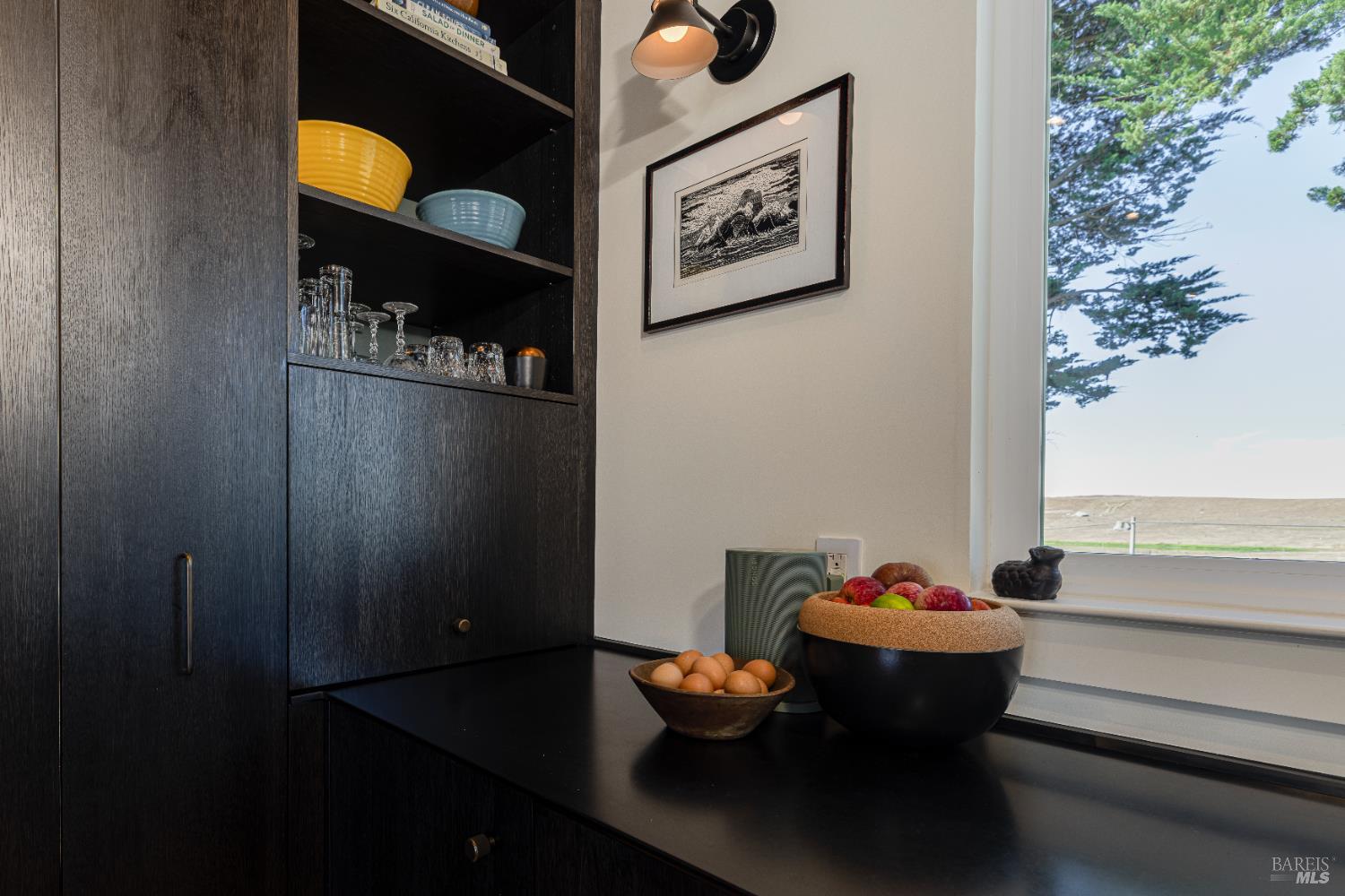 Detail Gallery Image 9 of 79 For 3150 Pepper Rd, Petaluma,  CA 94952 - 3 Beds | 3 Baths