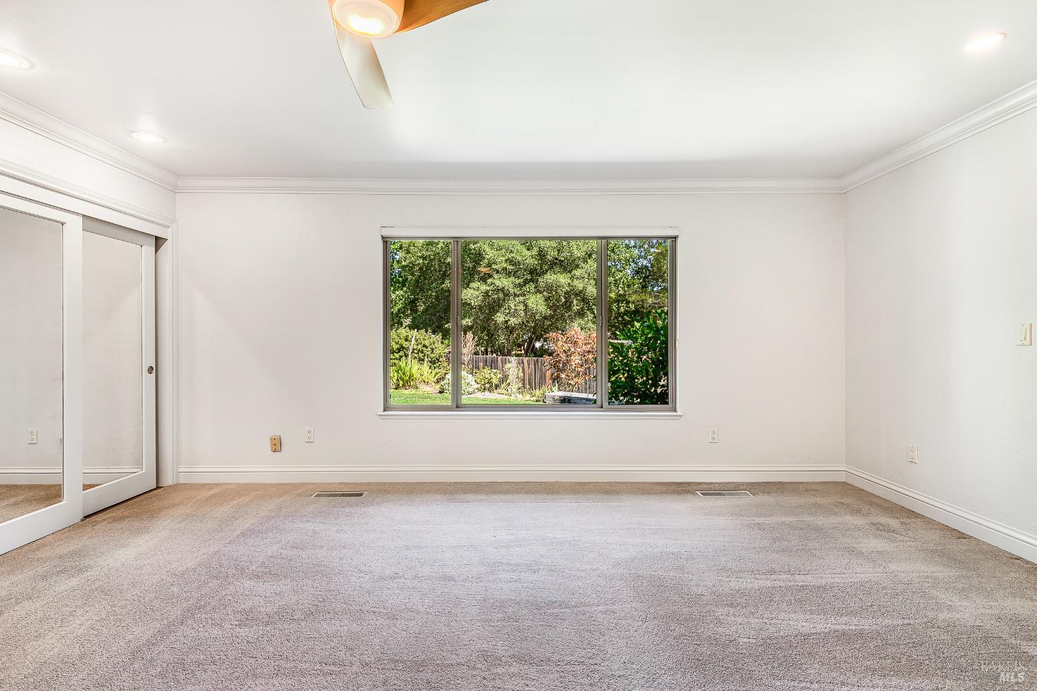 Detail Gallery Image 26 of 63 For 8862 Oak Trail Pl, Santa Rosa,  CA 95409 - 2 Beds | 2 Baths